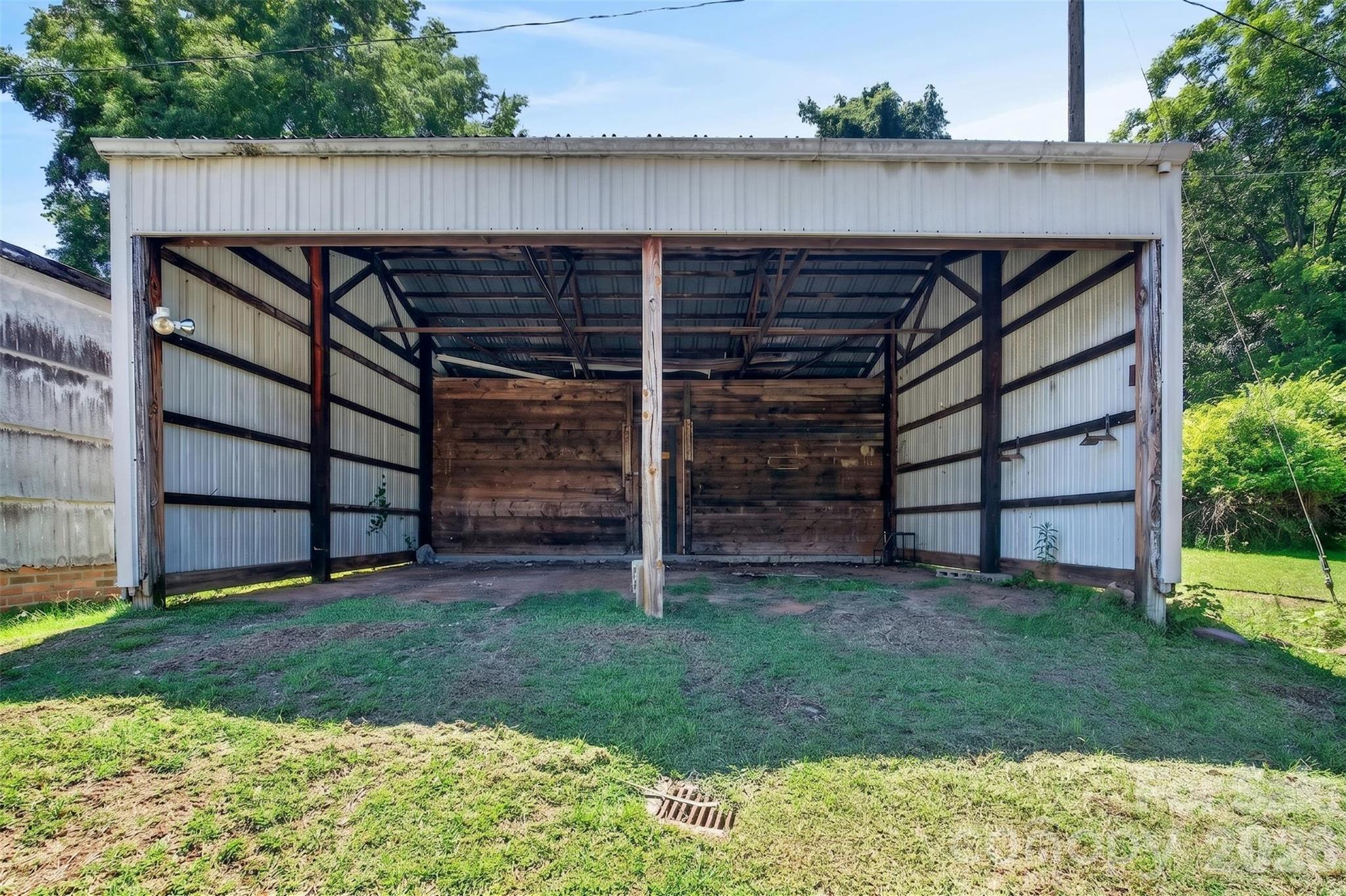 32 Pinecrest Avenue — Great Falls