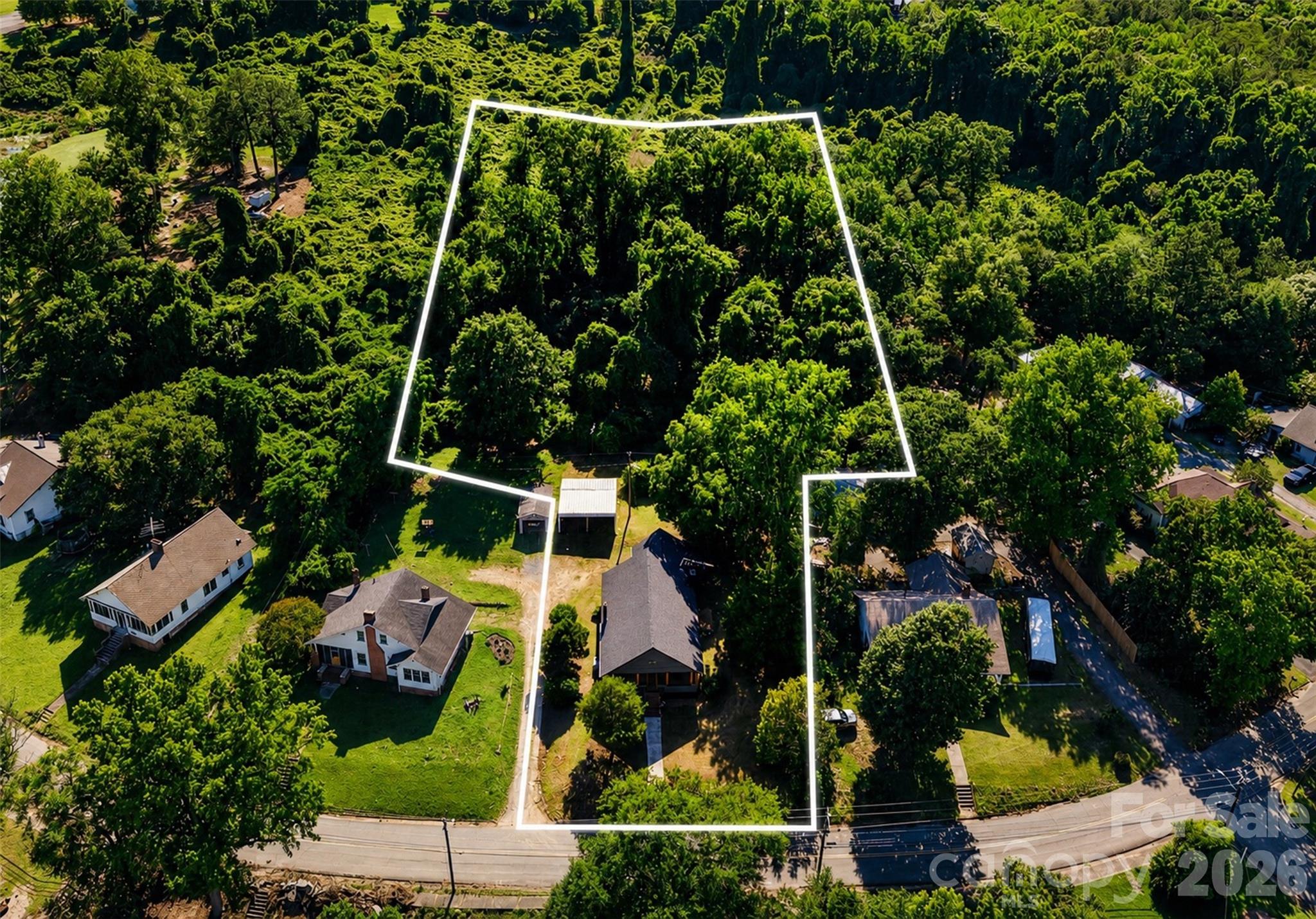 32 Pinecrest Avenue — Great Falls