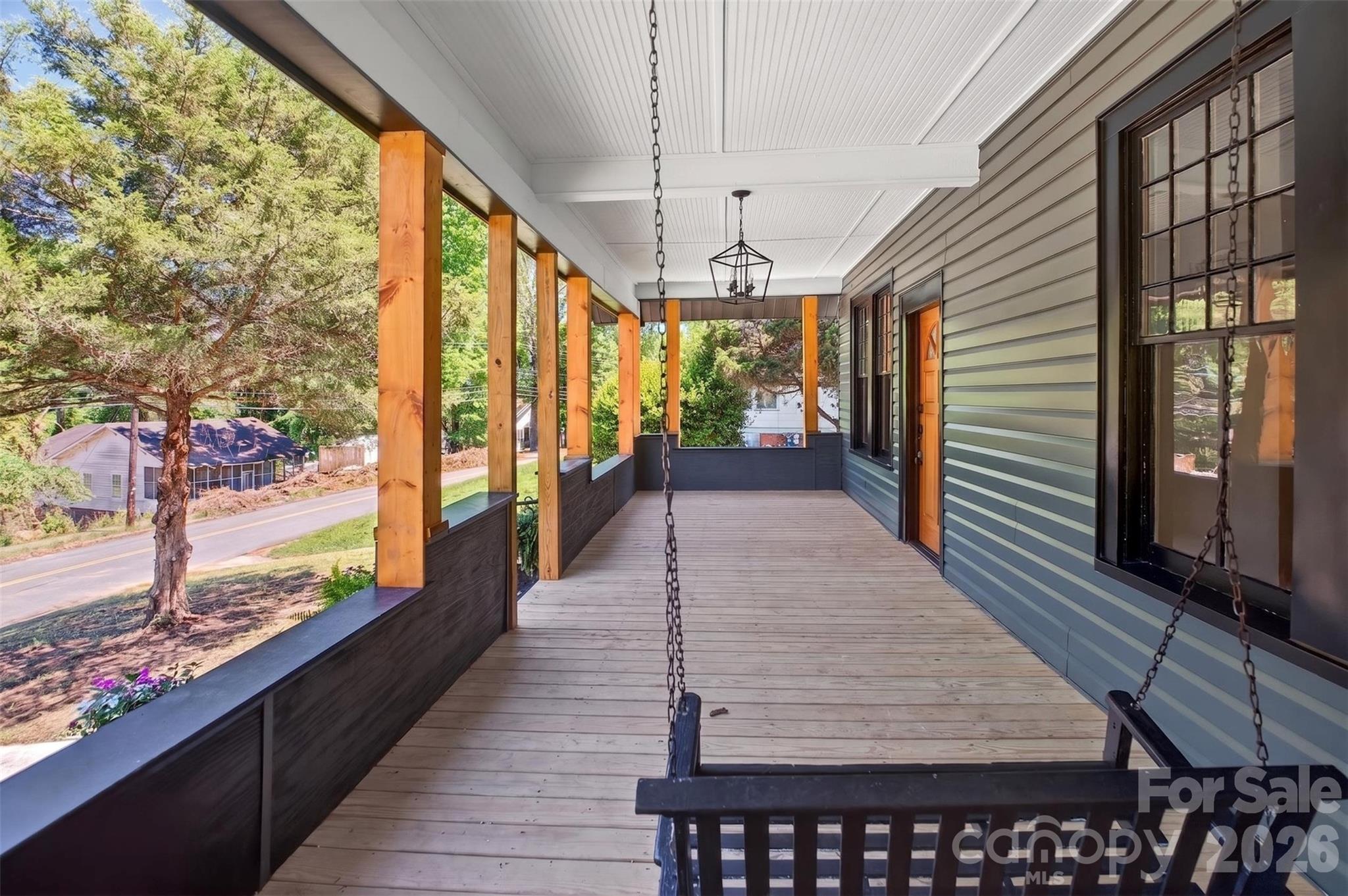32 Pinecrest Avenue — Great Falls