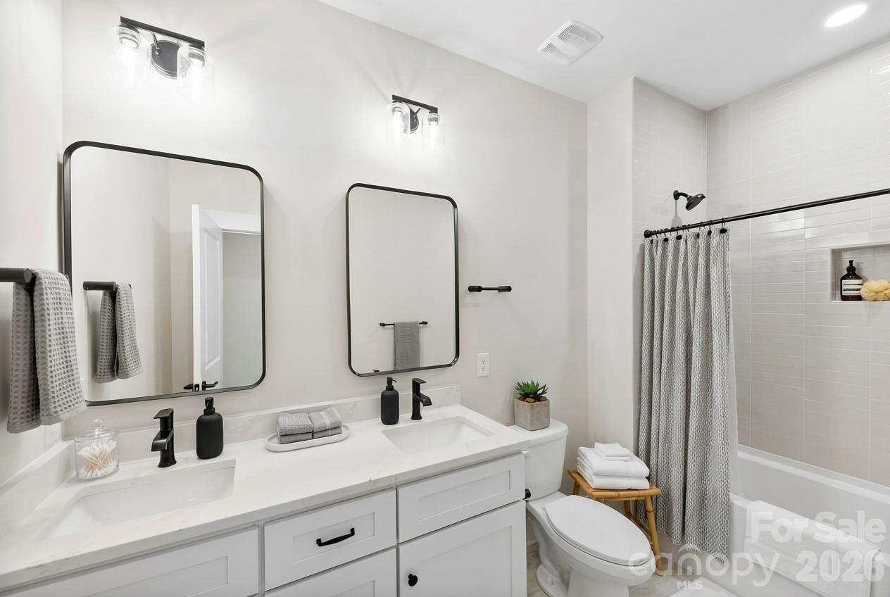 551 Perry Road — Troutman