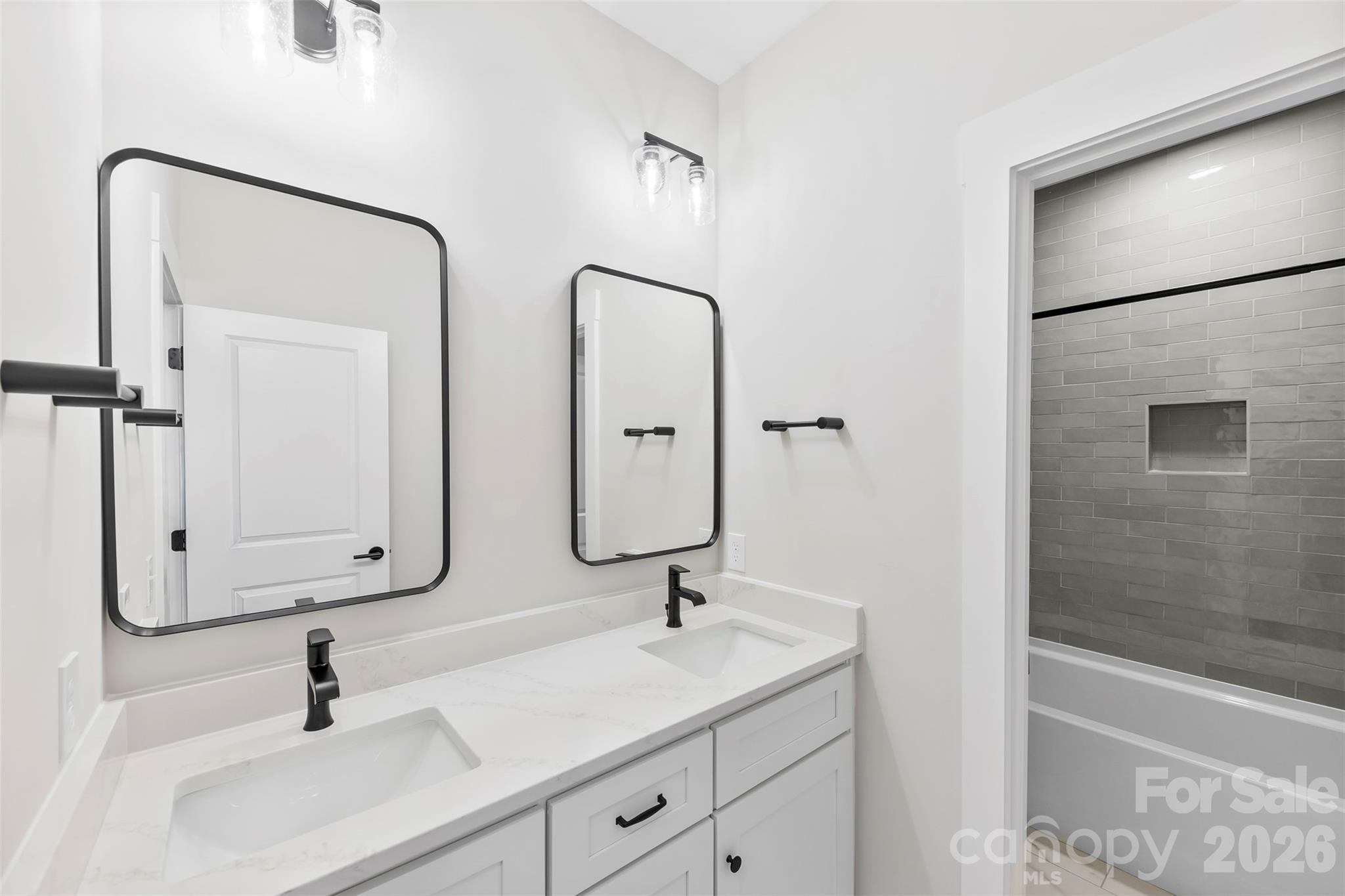 551 Perry Road — Troutman