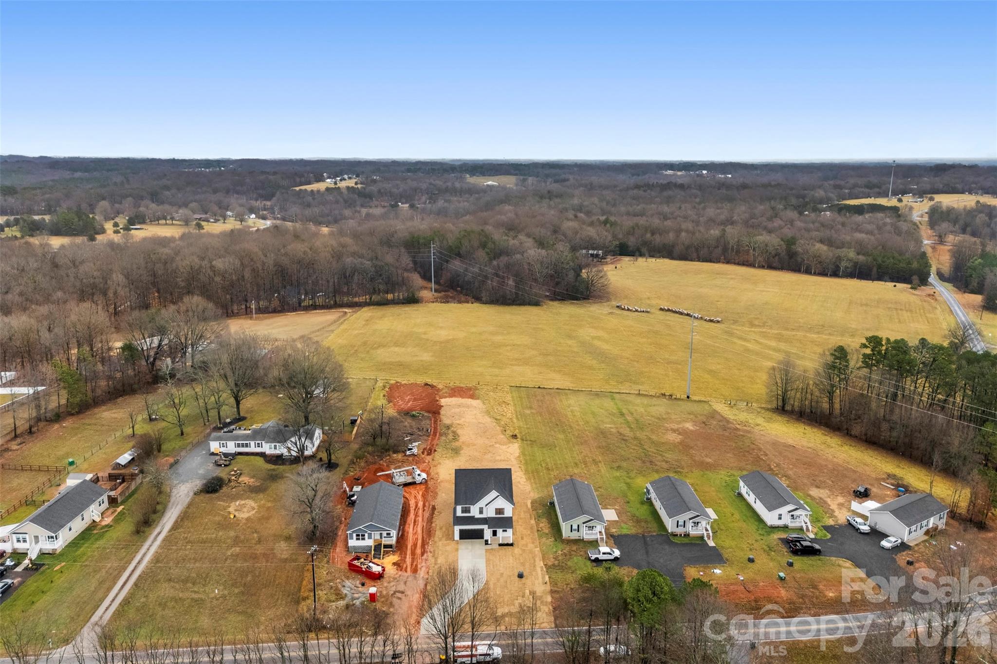 551 Perry Road — Troutman