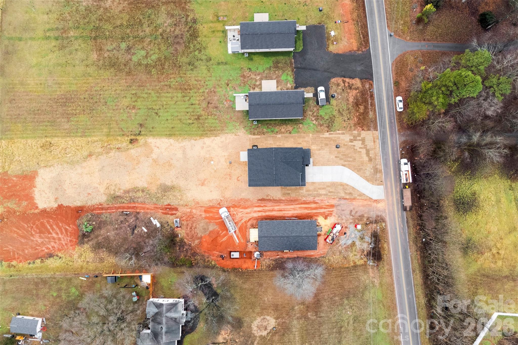 551 Perry Road — Troutman