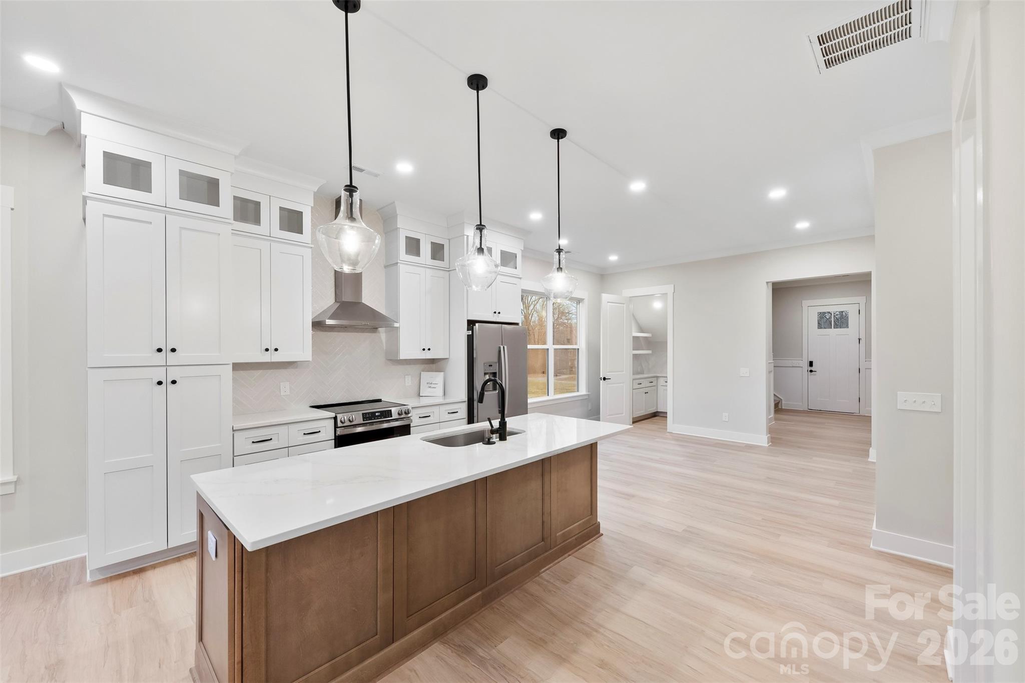551 Perry Road — Troutman