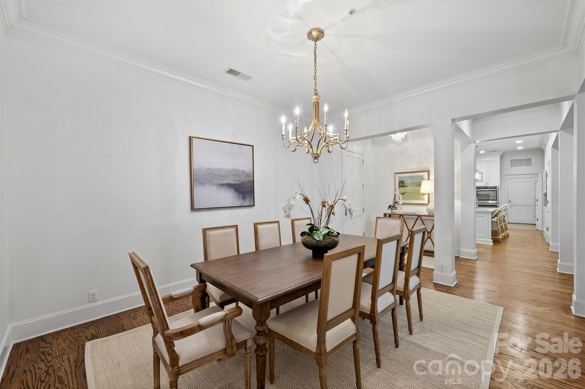 2251 Selwyn Avenue — Charlotte