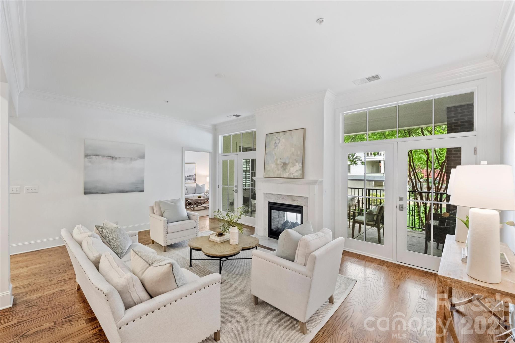 2251 Selwyn Avenue — Charlotte