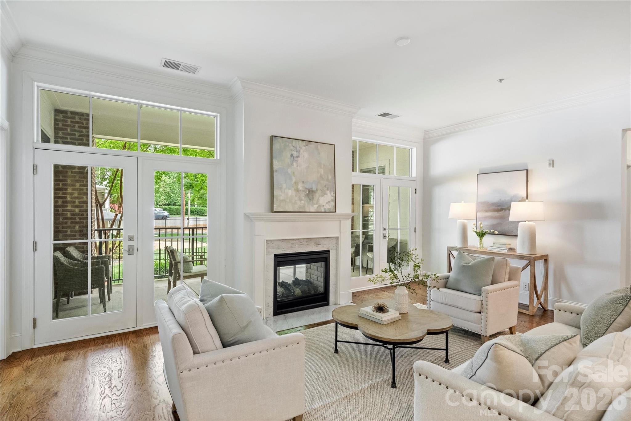 2251 Selwyn Avenue — Charlotte