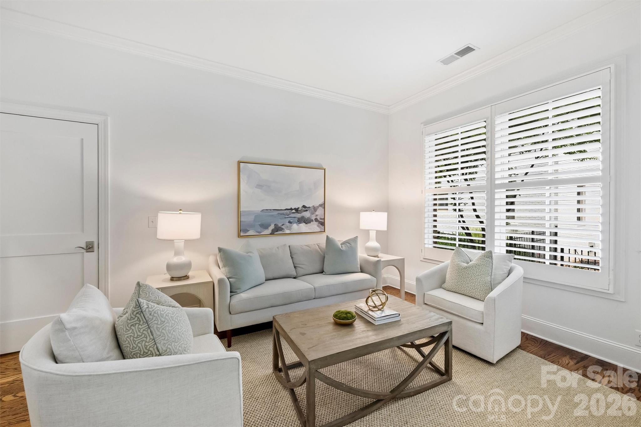 2251 Selwyn Avenue — Charlotte