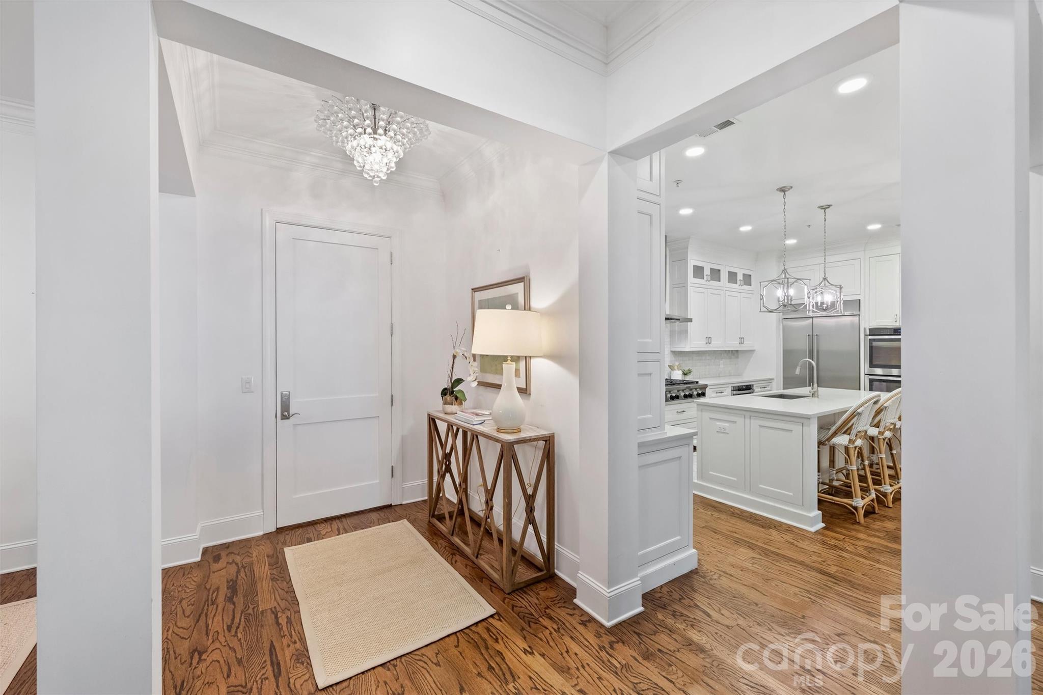 2251 Selwyn Avenue — Charlotte