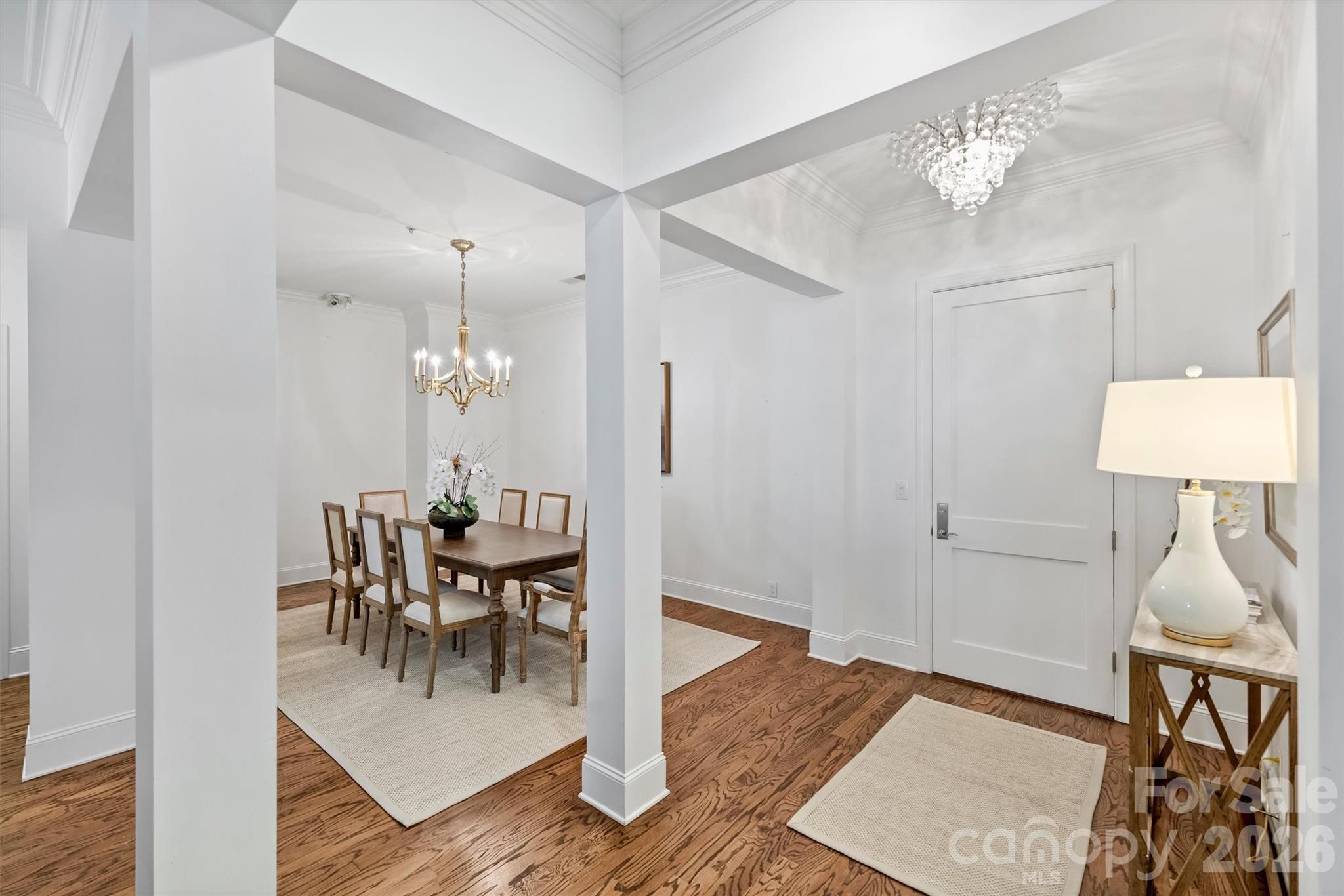 2251 Selwyn Avenue — Charlotte