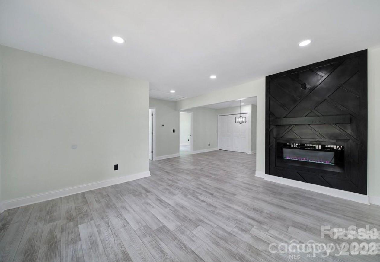118 Henry Street — Lawndale