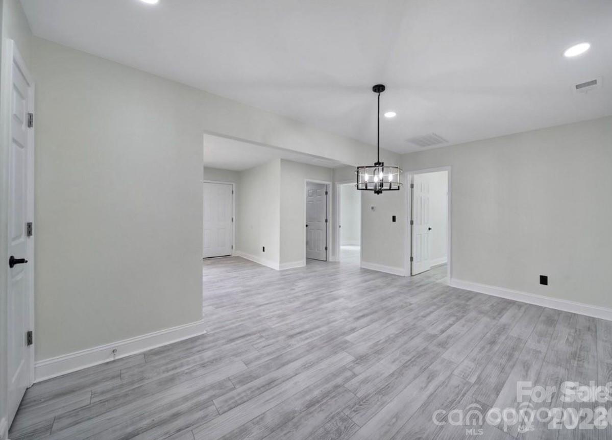 118 Henry Street — Lawndale
