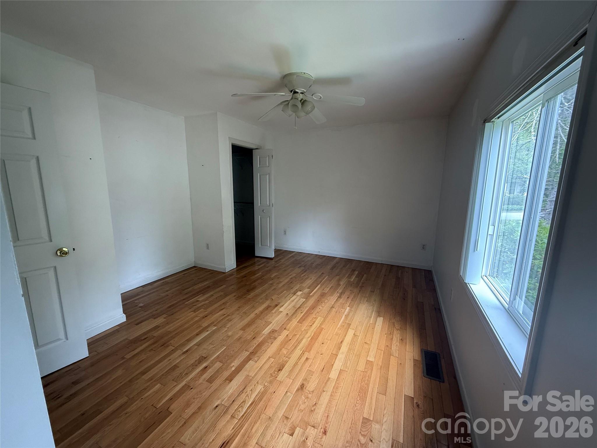 17 N Pershing Road — Asheville