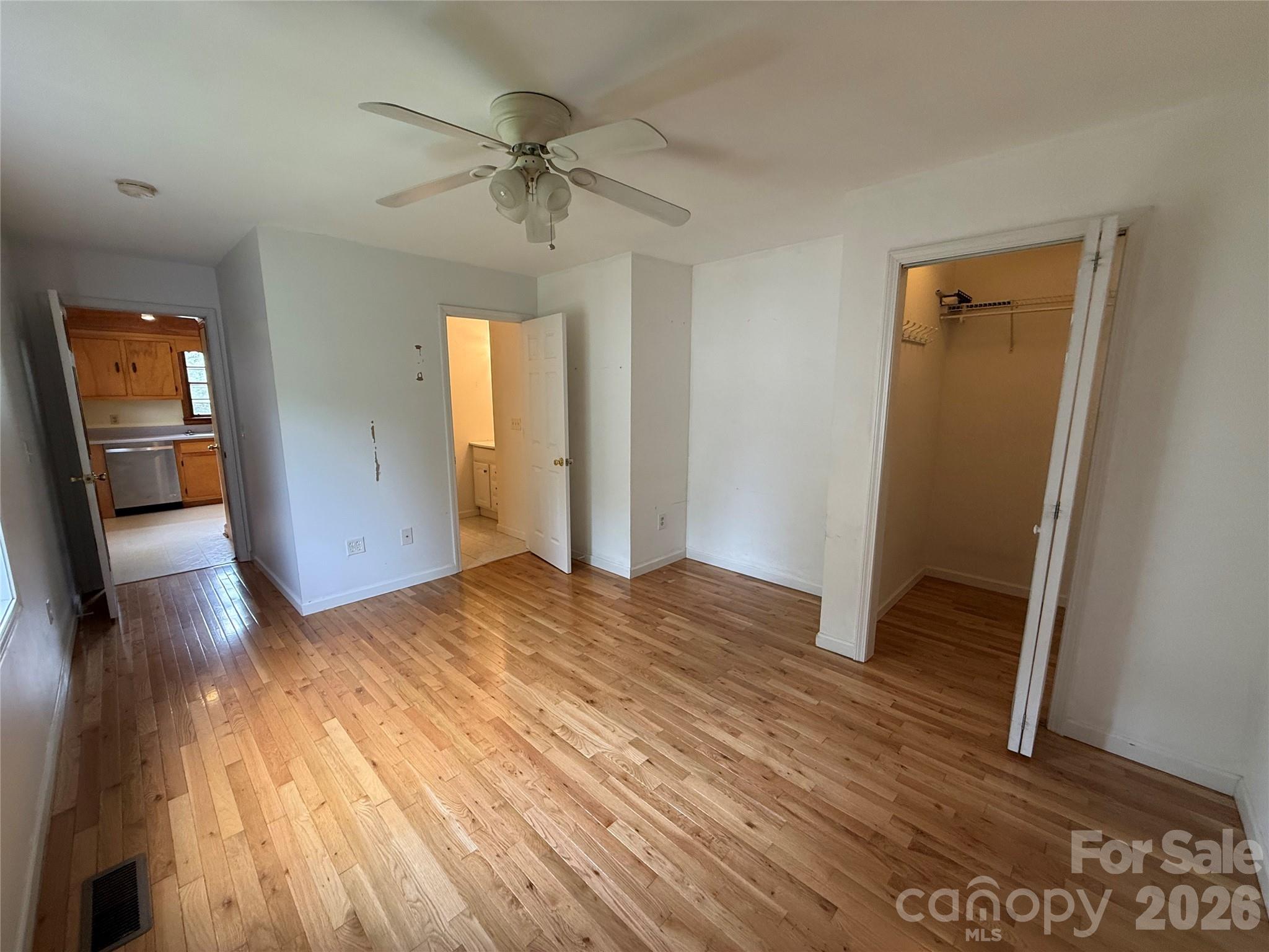 17 N Pershing Road — Asheville