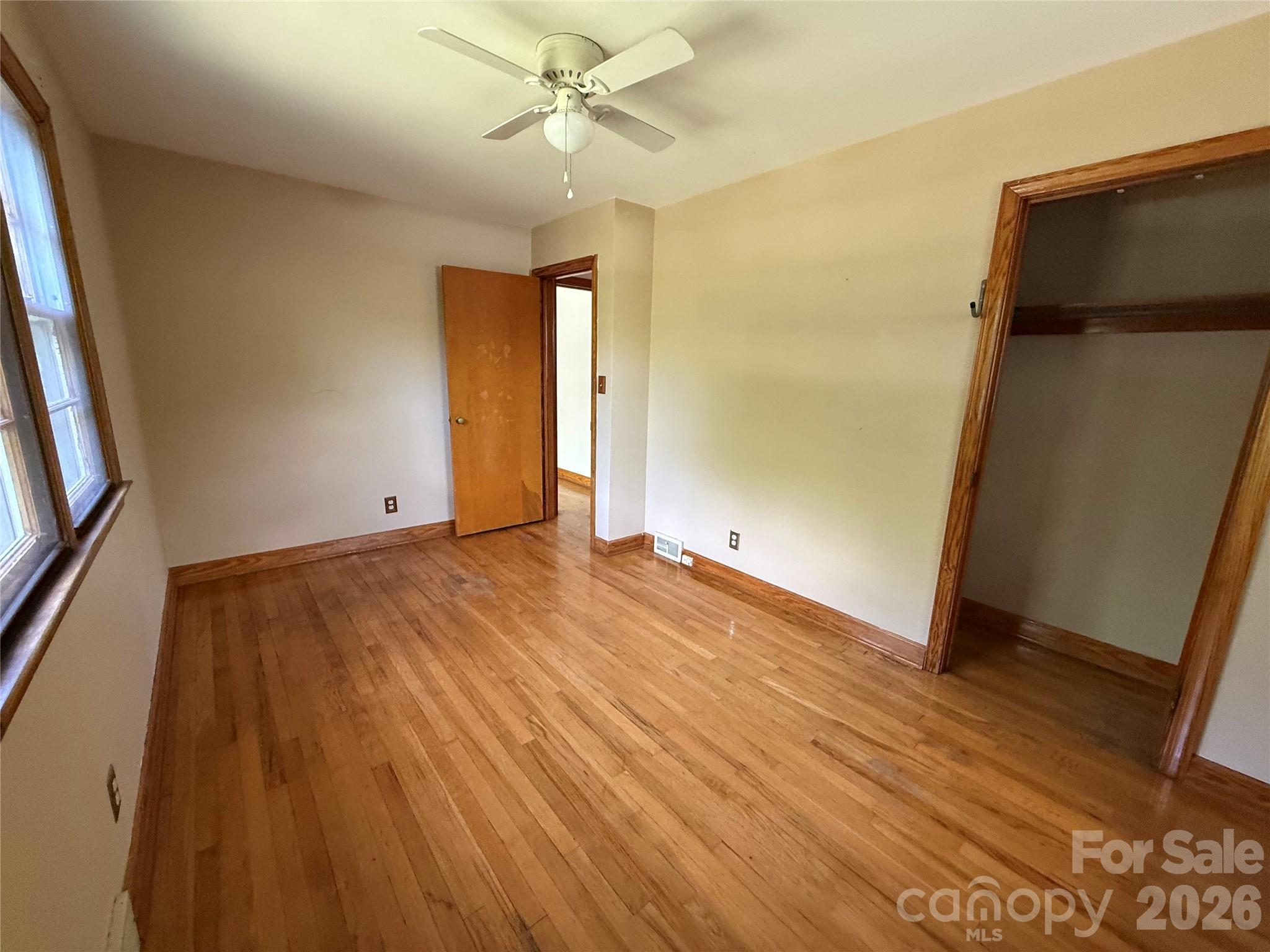 17 N Pershing Road — Asheville