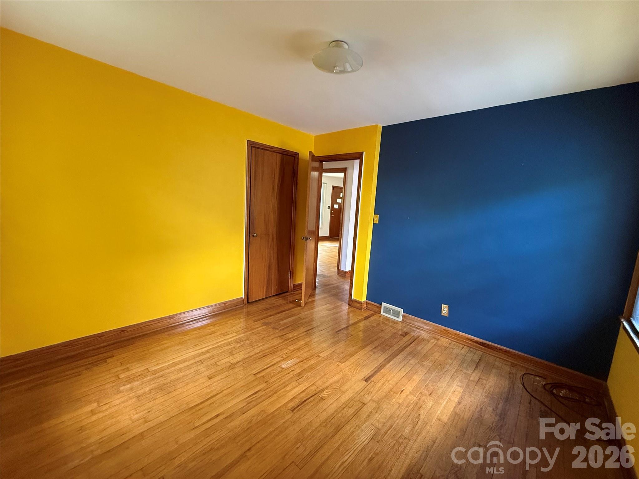 17 N Pershing Road — Asheville