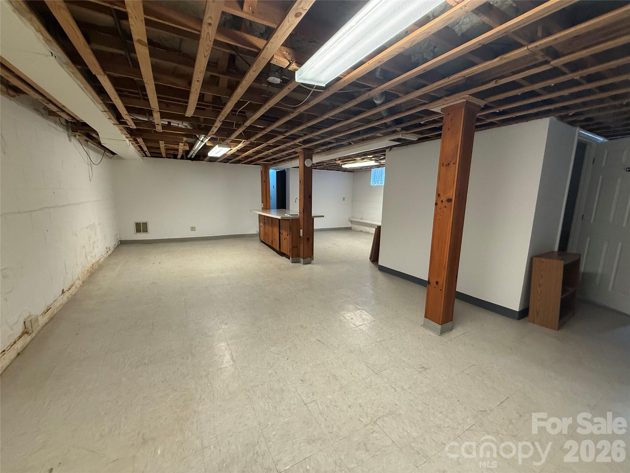 17 N Pershing Road — Asheville