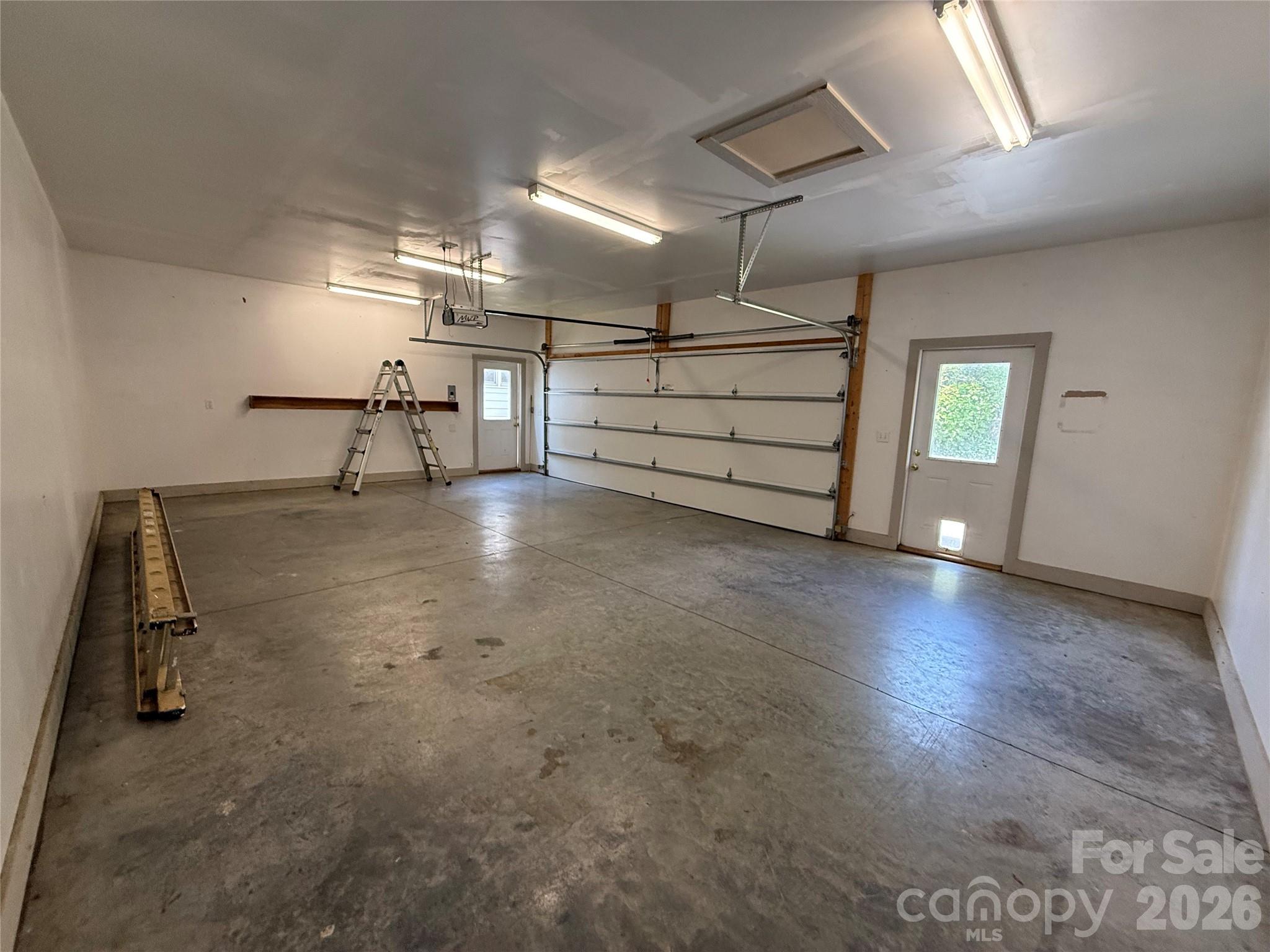 17 N Pershing Road — Asheville