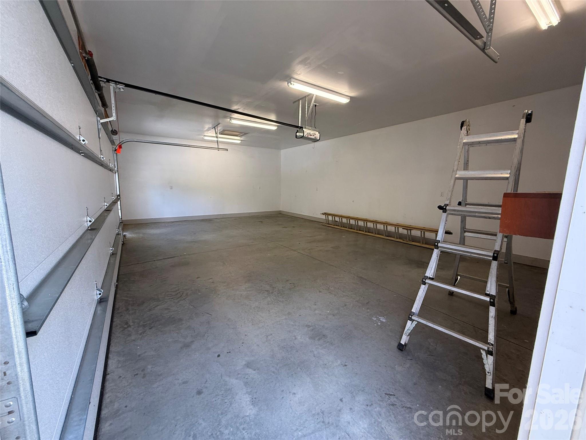 17 N Pershing Road — Asheville