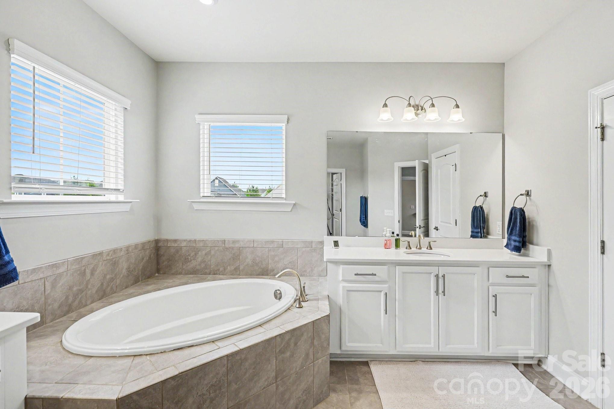 11617 Miller Road — Pineville