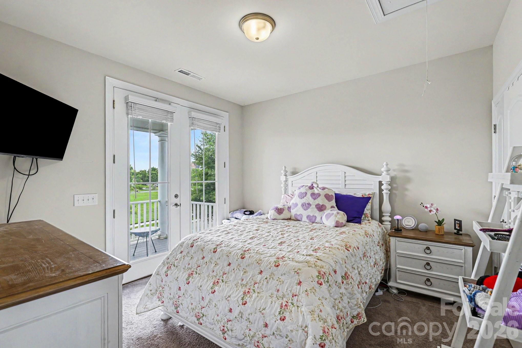 11617 Miller Road — Pineville