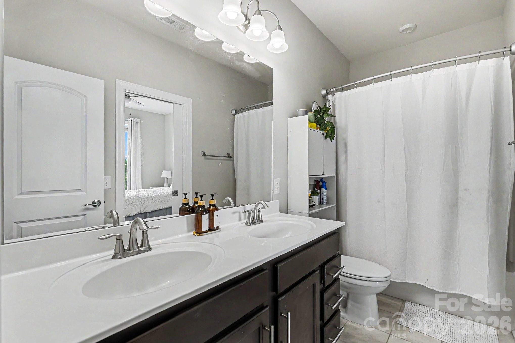 11617 Miller Road — Pineville