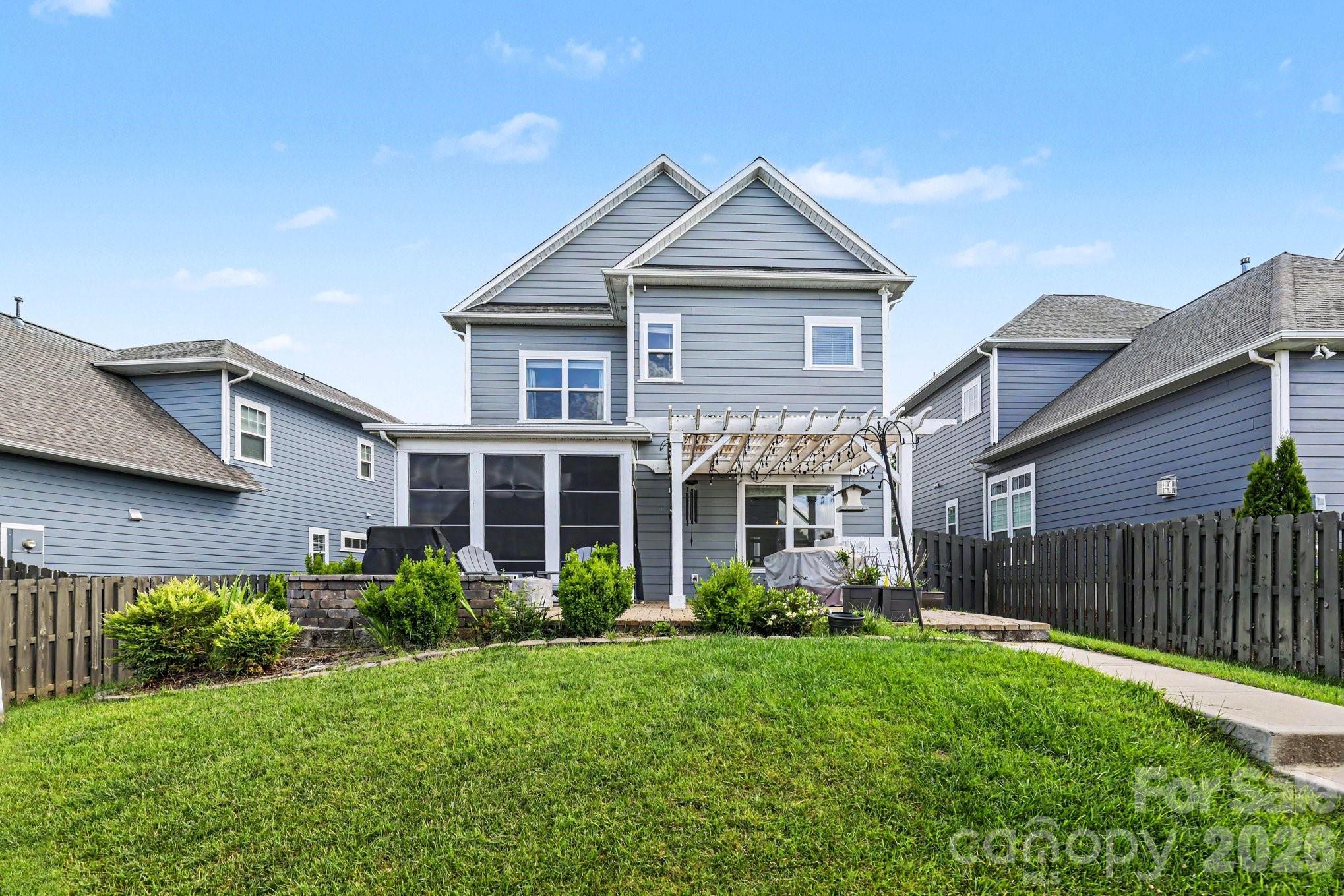11617 Miller Road — Pineville
