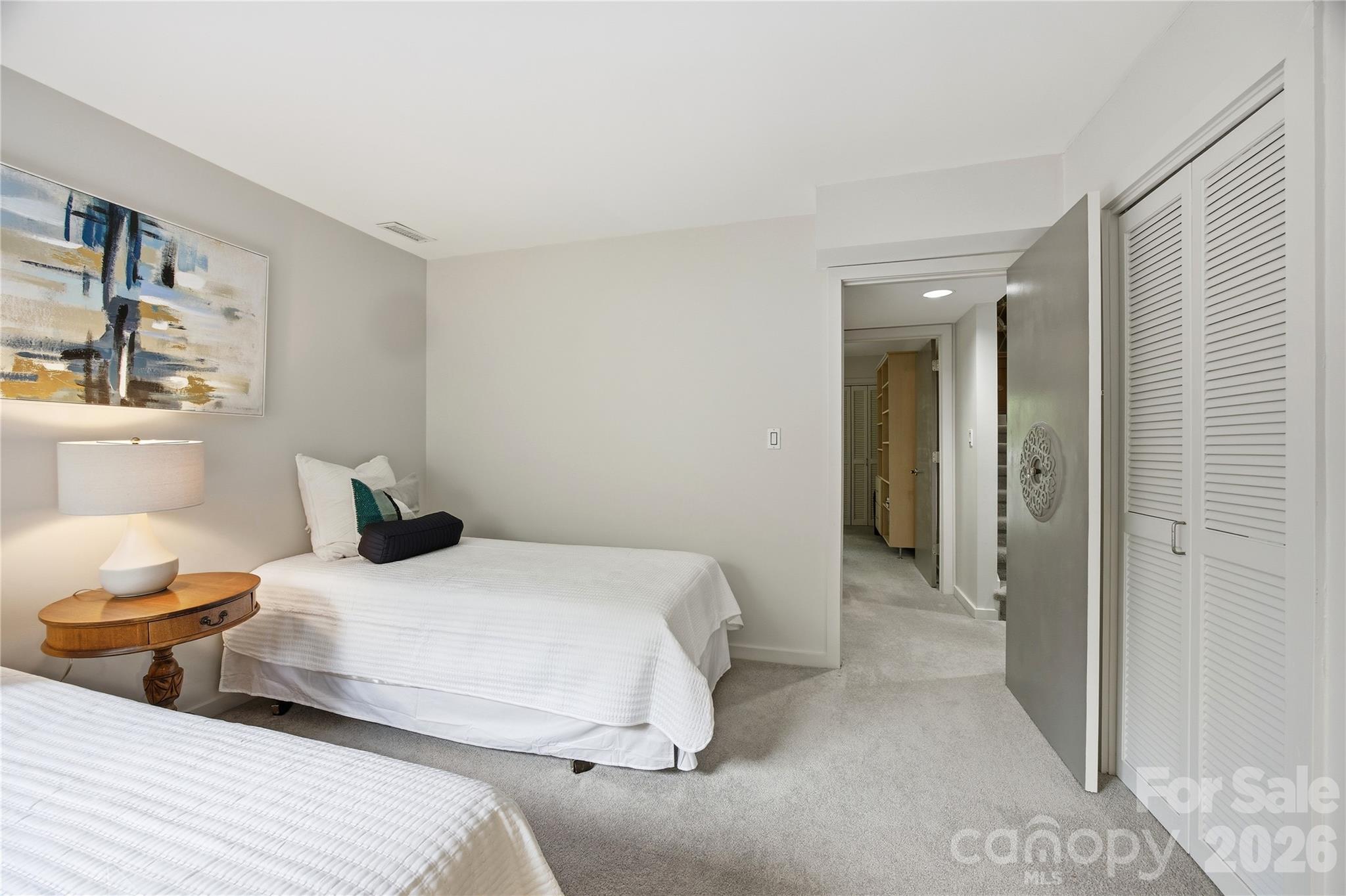 2724 Huntingtowne Farms Lane — Charlotte
