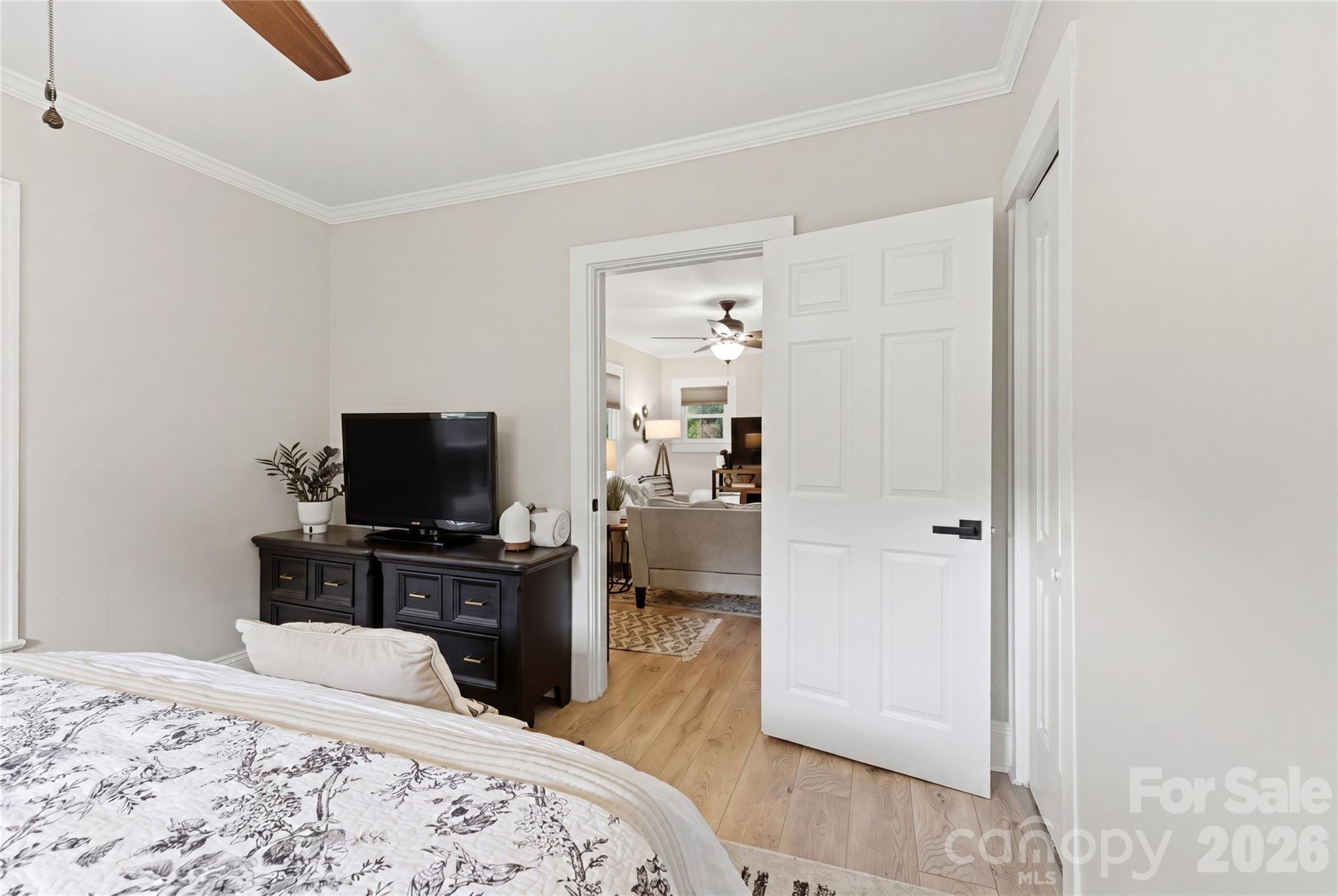 1226 1st Avenue Place NW — Hickory
