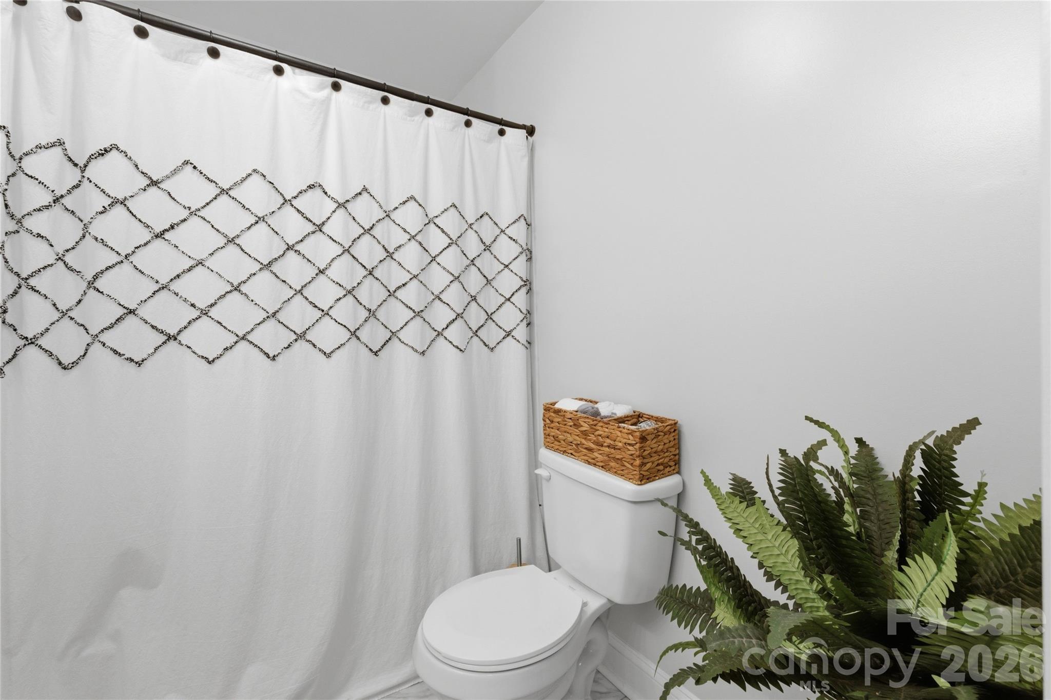1226 1st Avenue Place NW — Hickory