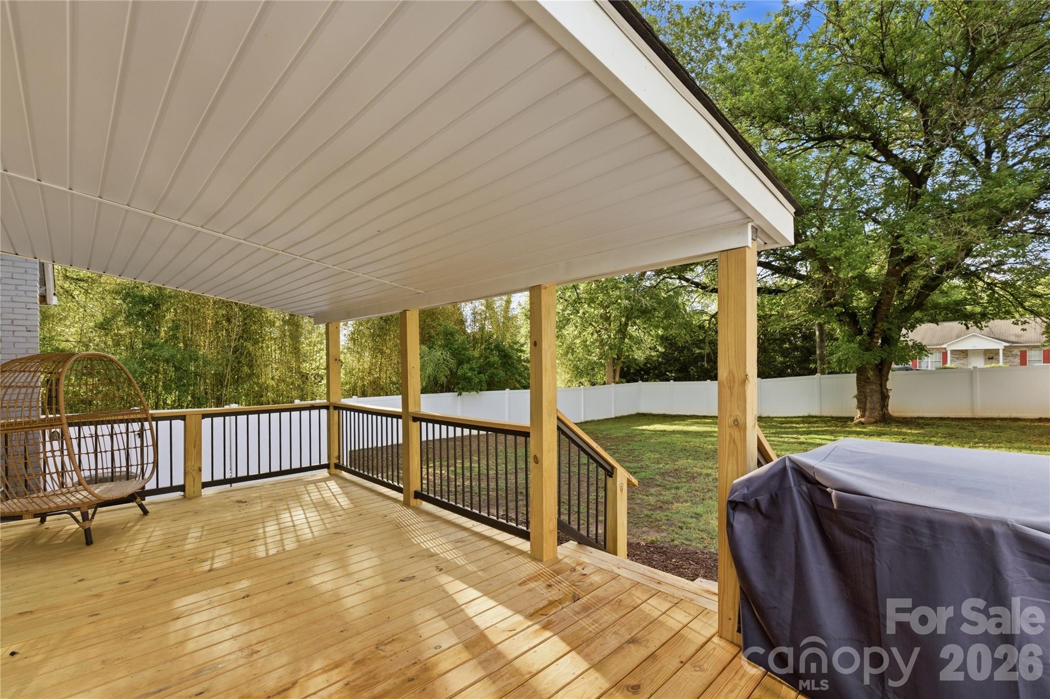 1226 1st Avenue Place NW — Hickory