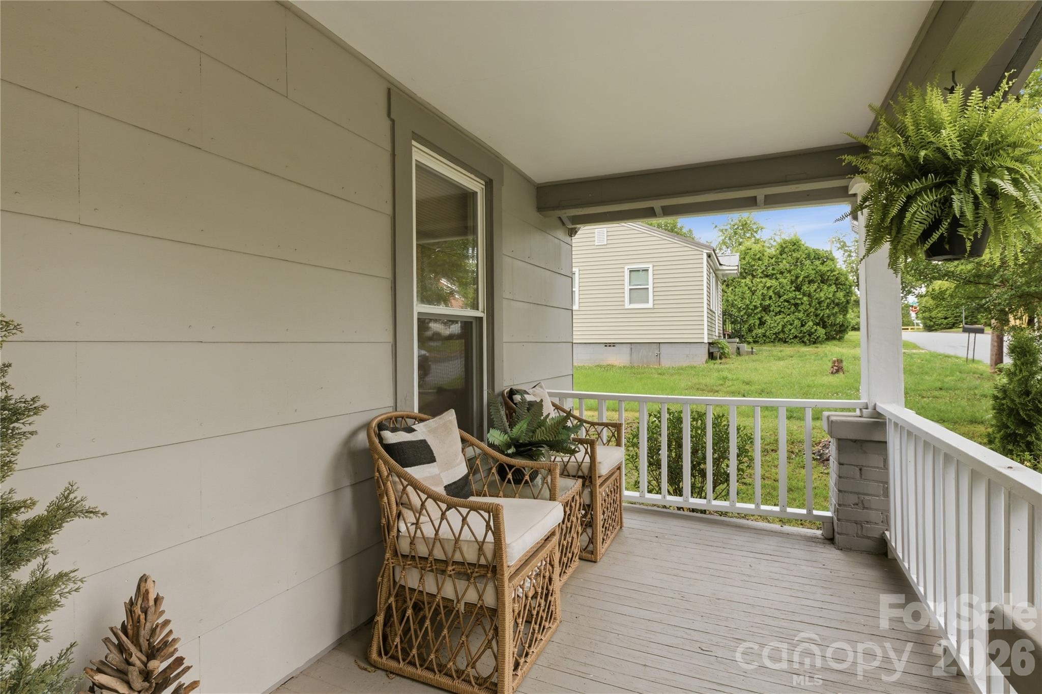 1226 1st Avenue Place NW — Hickory