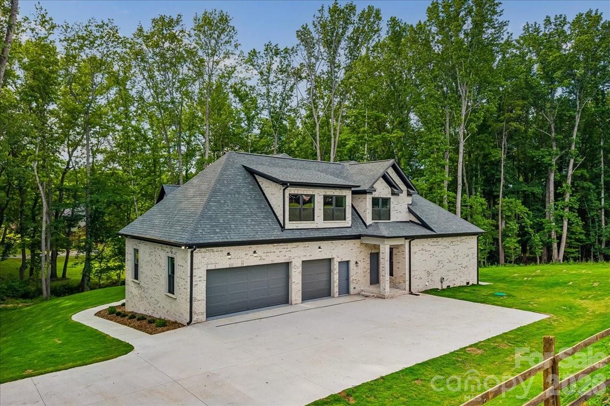 641 Cottonfield Circle — Waxhaw