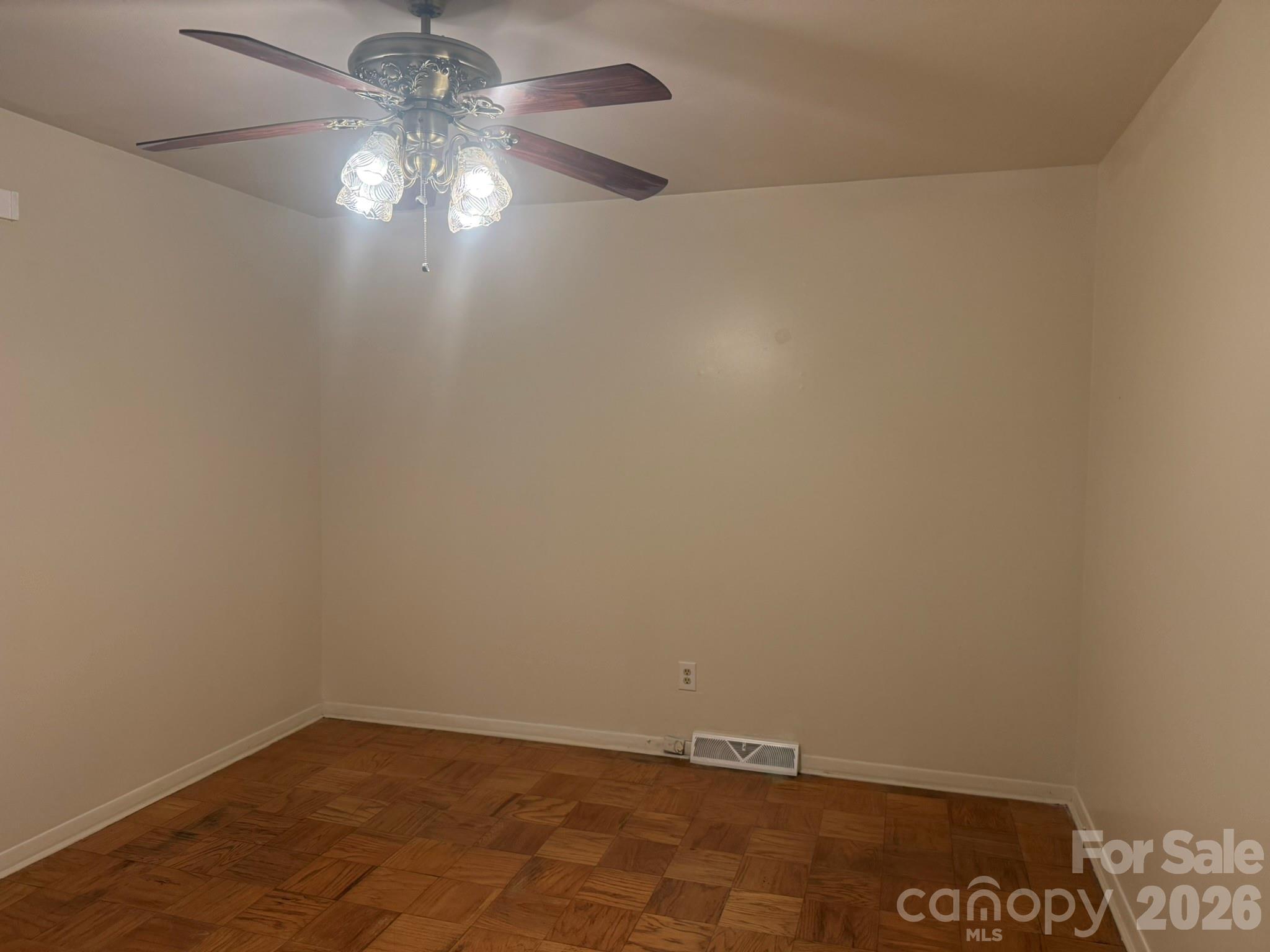 4915 Malibu Drive — Charlotte