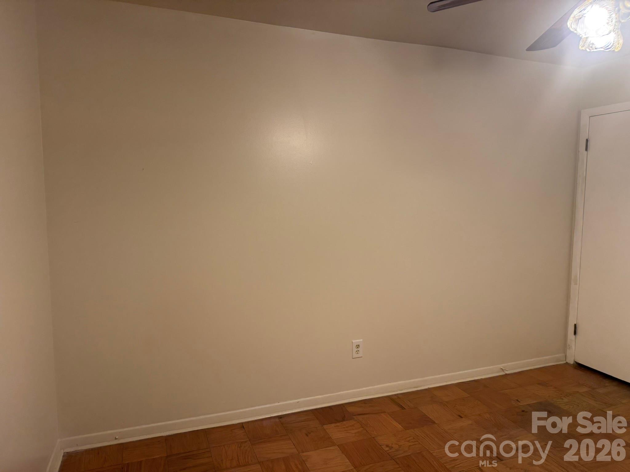 4915 Malibu Drive — Charlotte