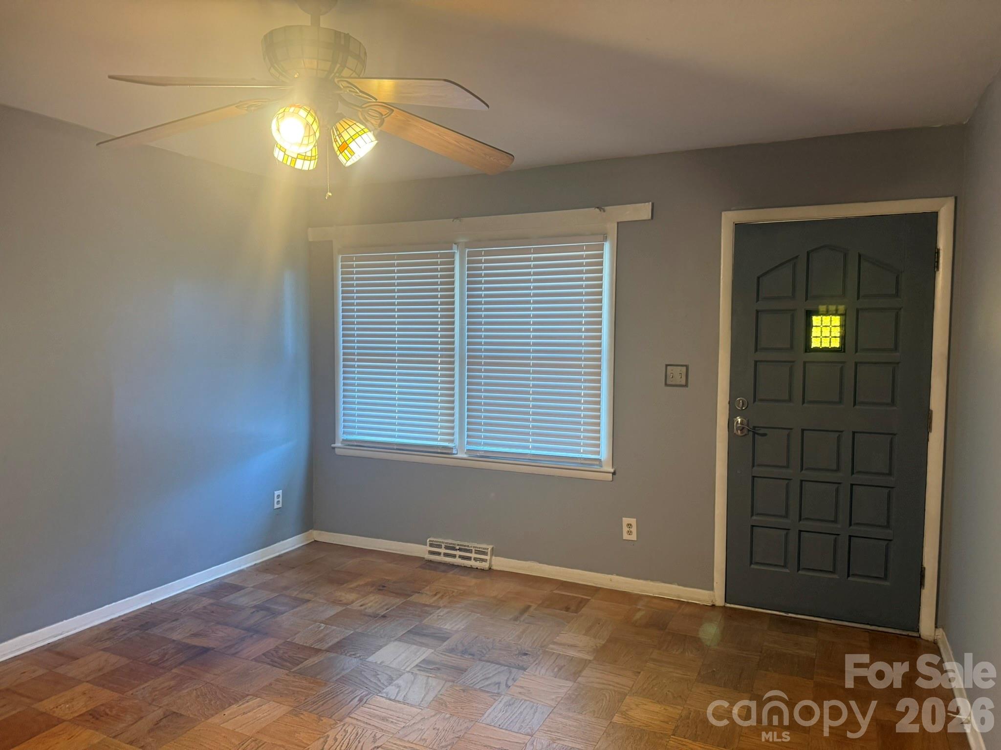 4915 Malibu Drive — Charlotte