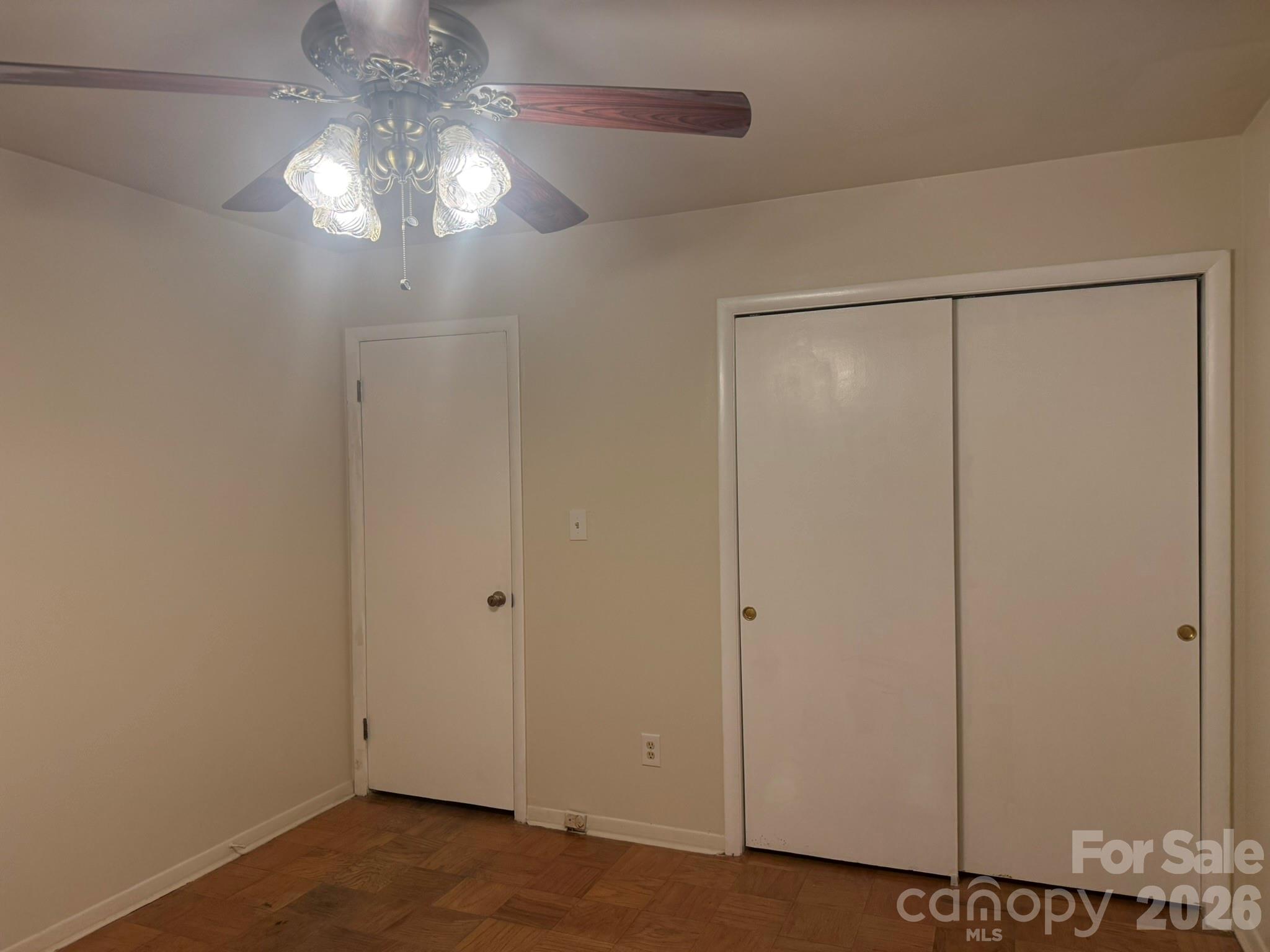 4915 Malibu Drive — Charlotte