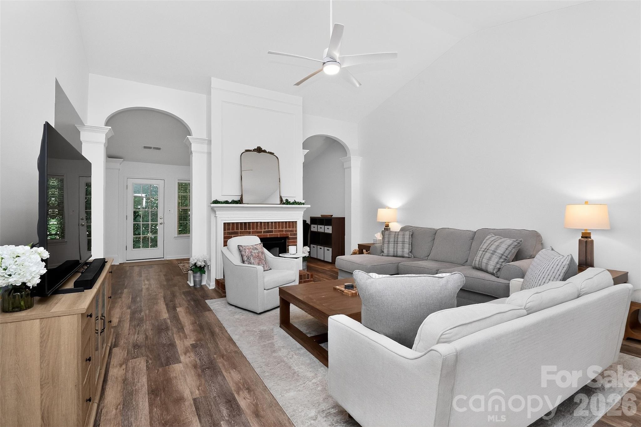 11542 Laurel View Drive — Charlotte
