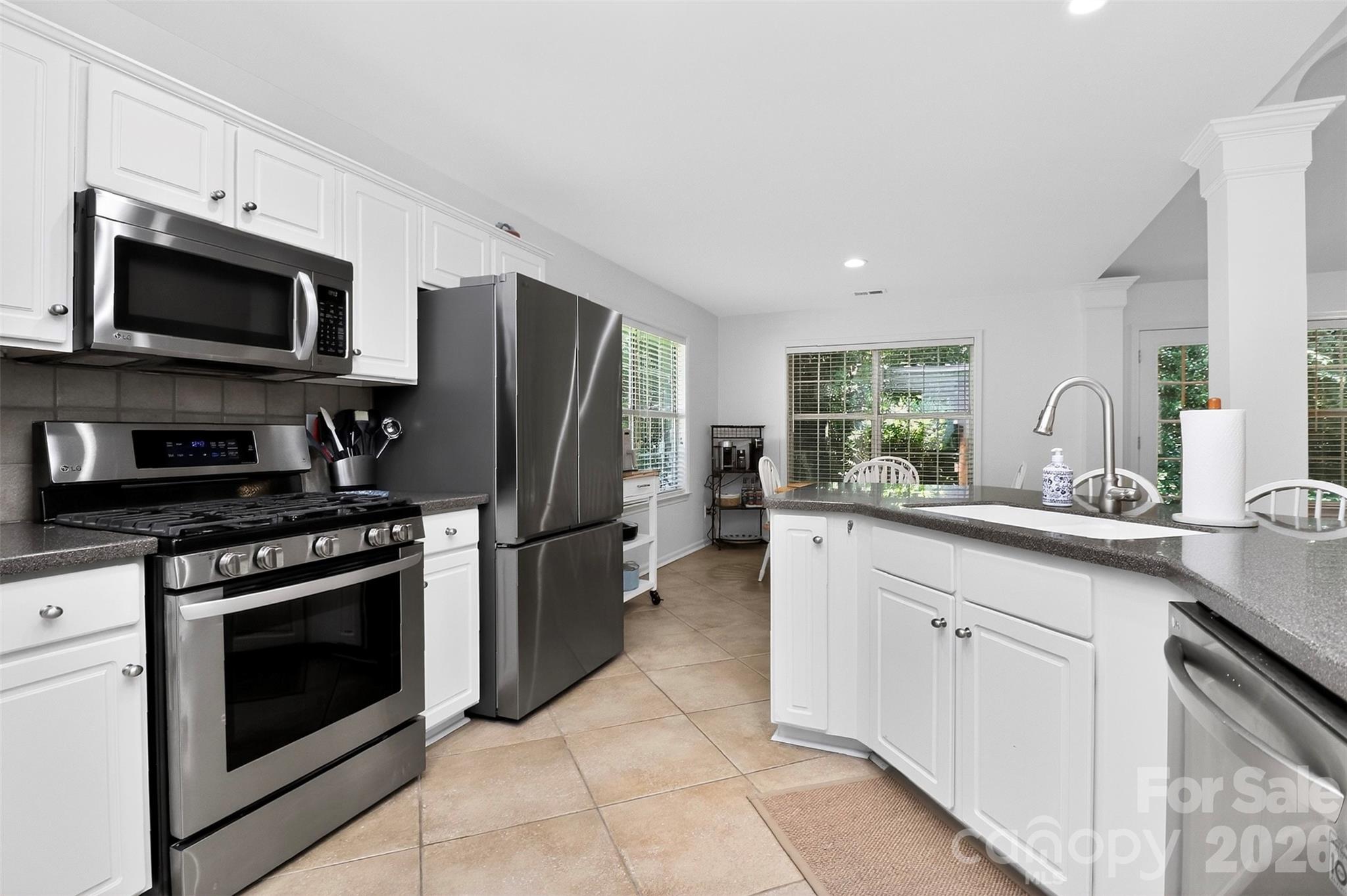 11542 Laurel View Drive — Charlotte