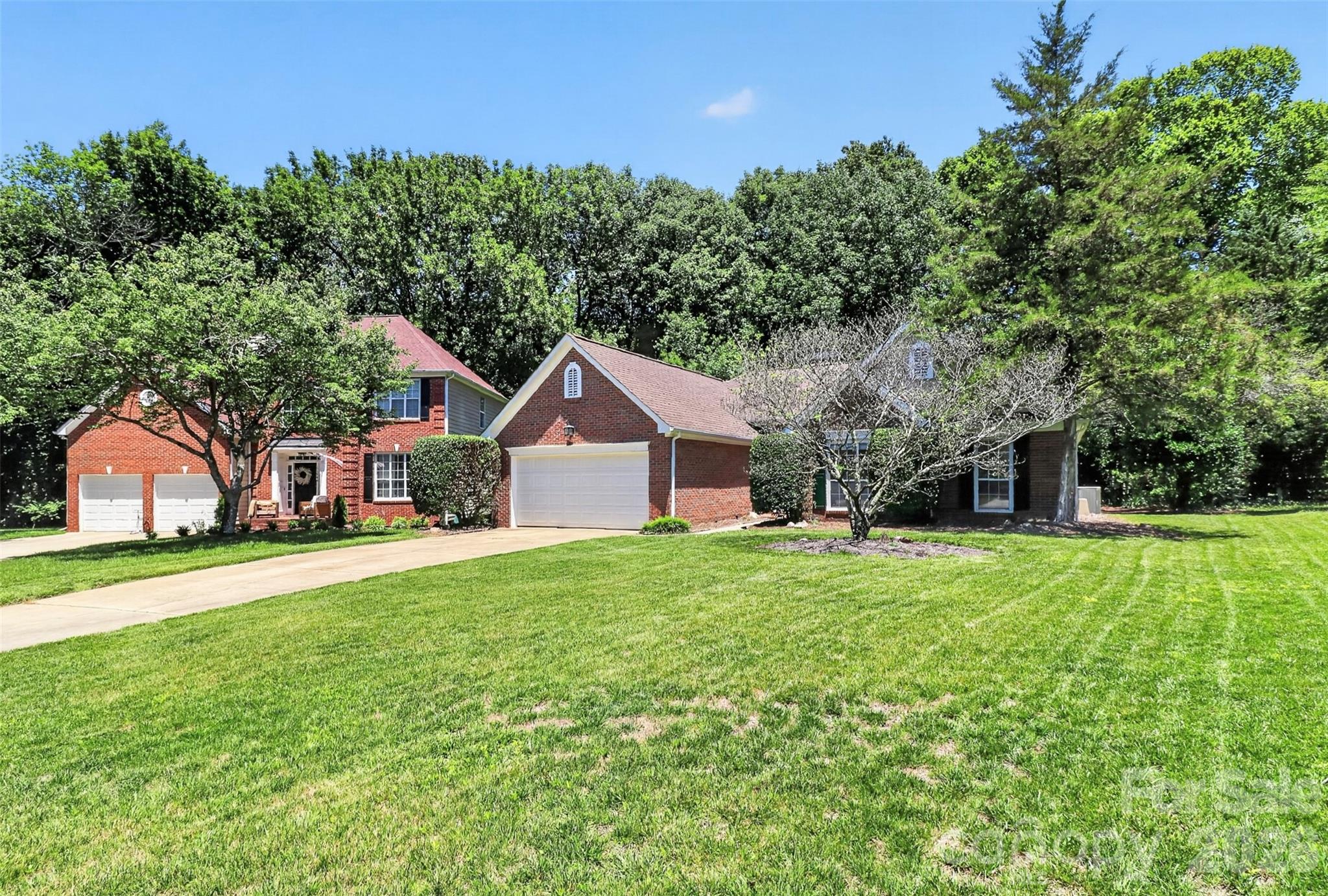 11542 Laurel View Drive — Charlotte