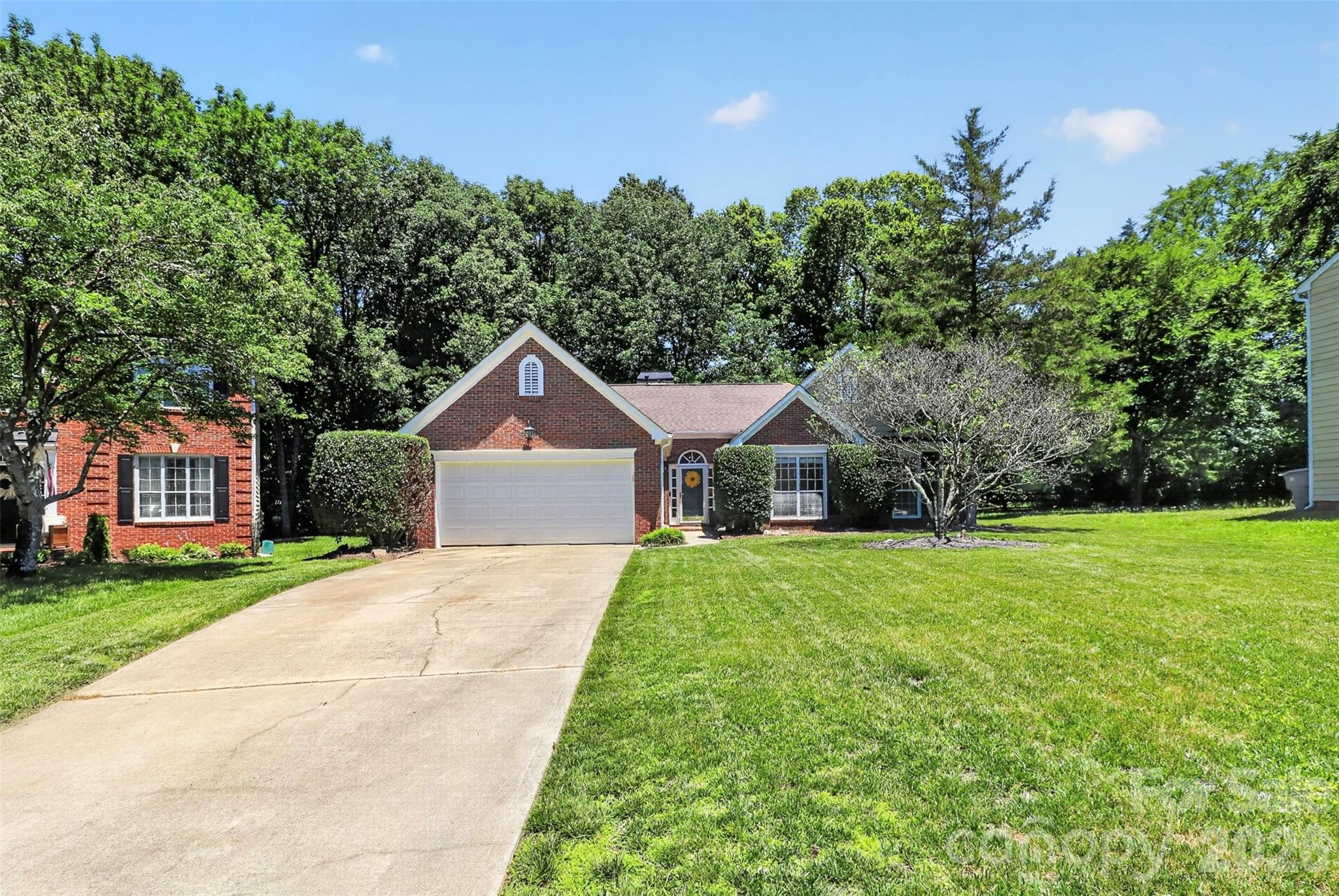 11542 Laurel View Drive — Charlotte
