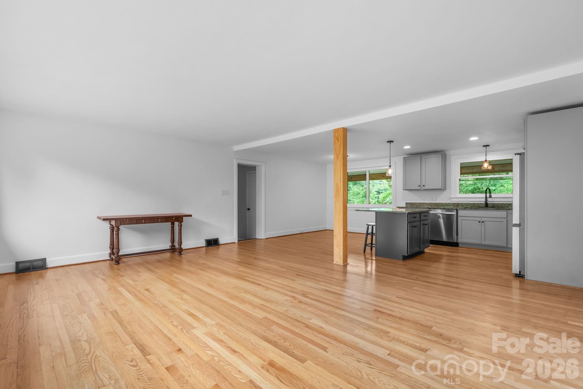 436 Hibriten Drive SE — Lenoir
