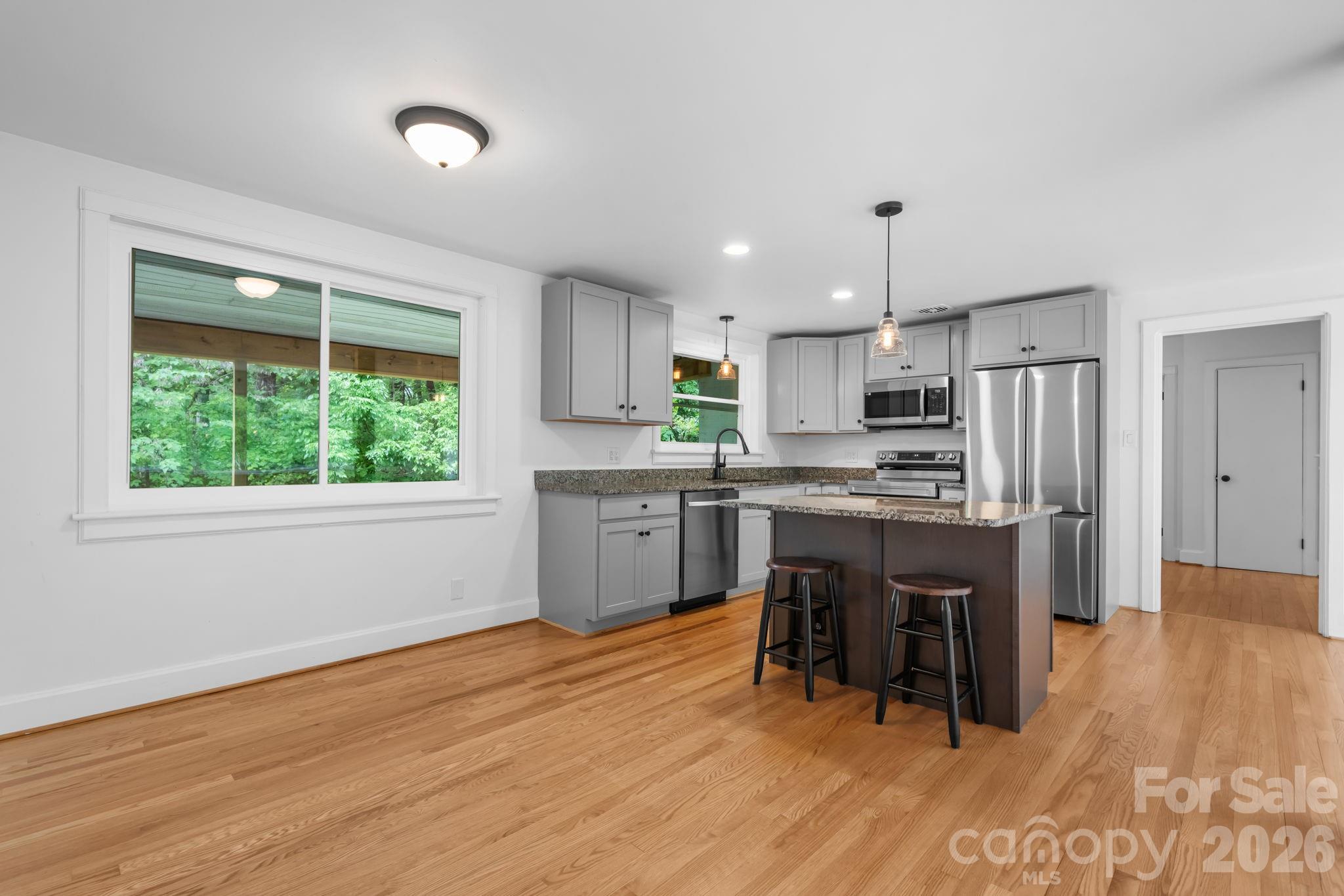 436 Hibriten Drive SE — Lenoir