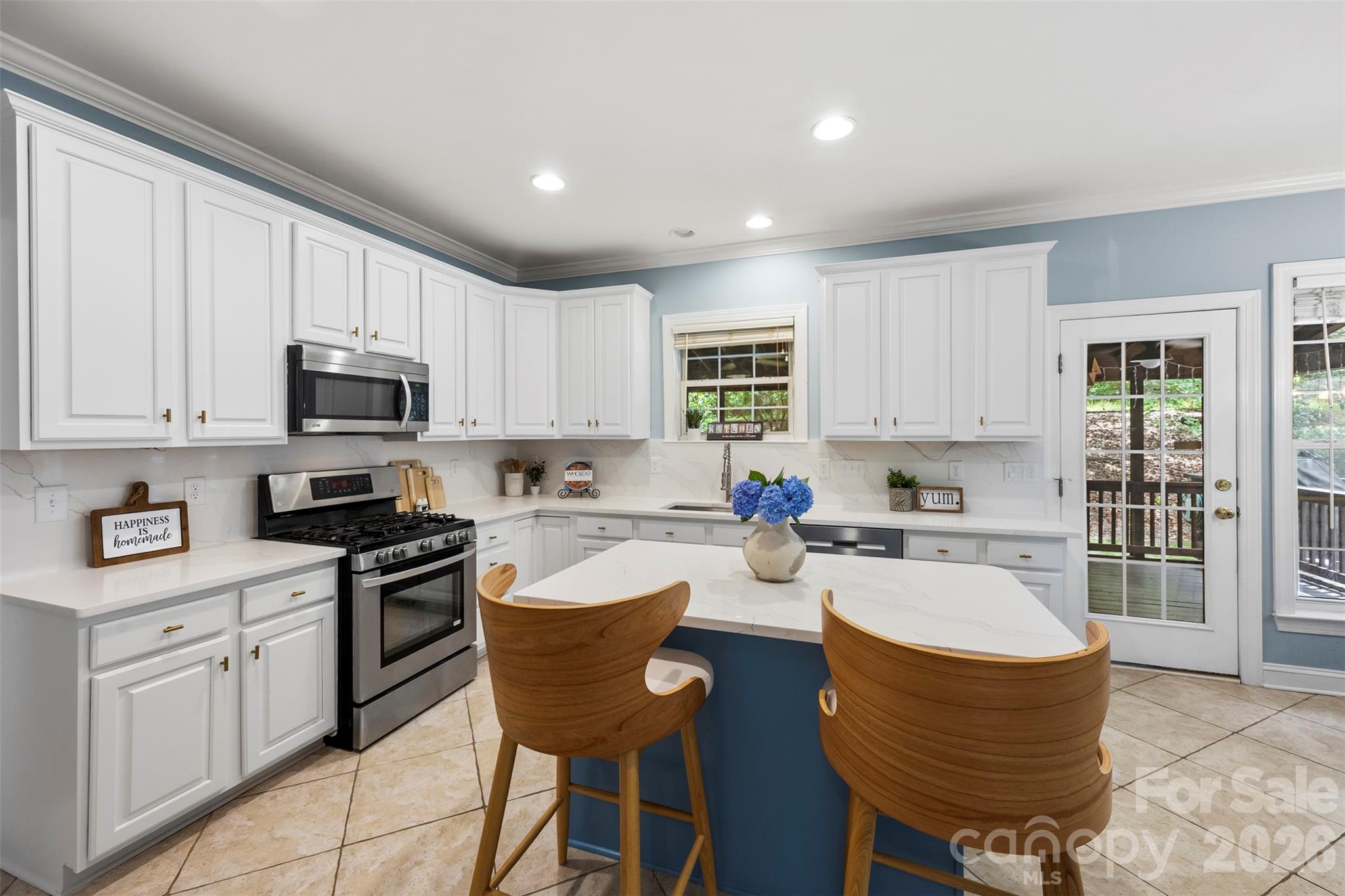 2832 Shady Reach Lane — Charlotte