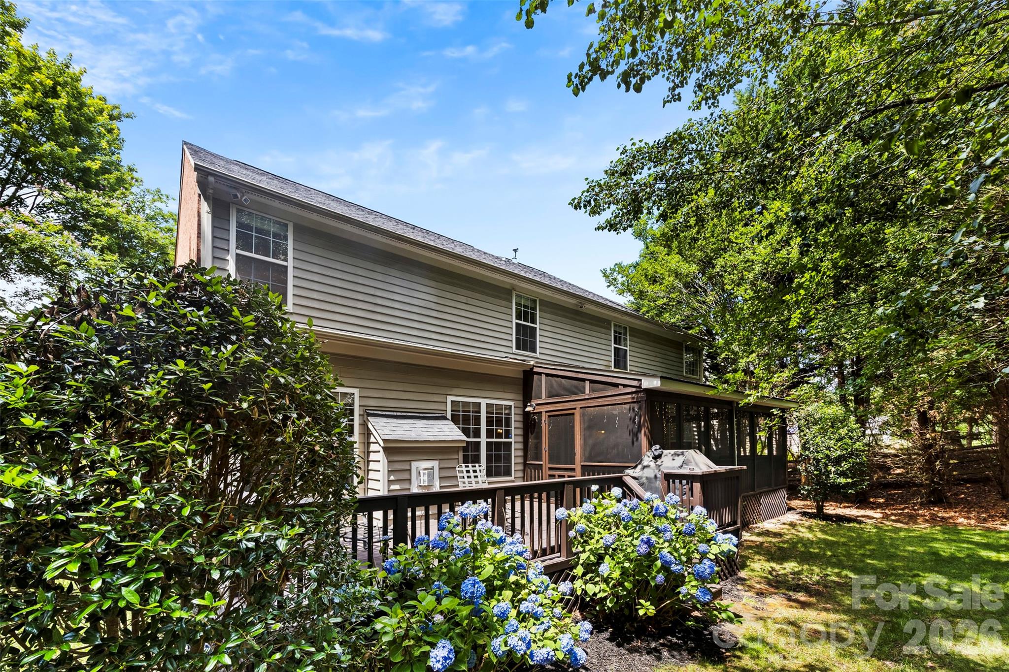 2832 Shady Reach Lane — Charlotte