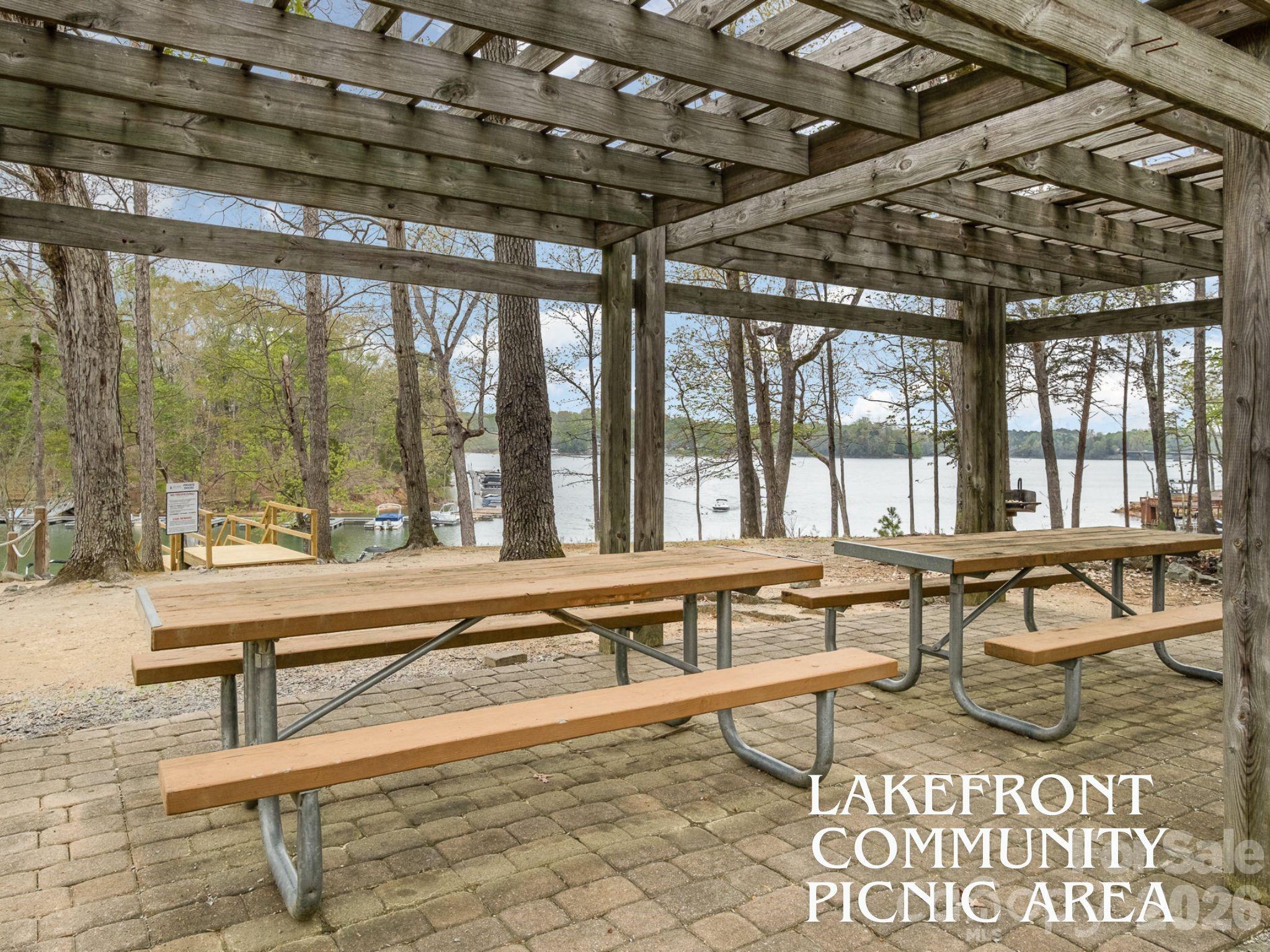 2832 Shady Reach Lane — Charlotte