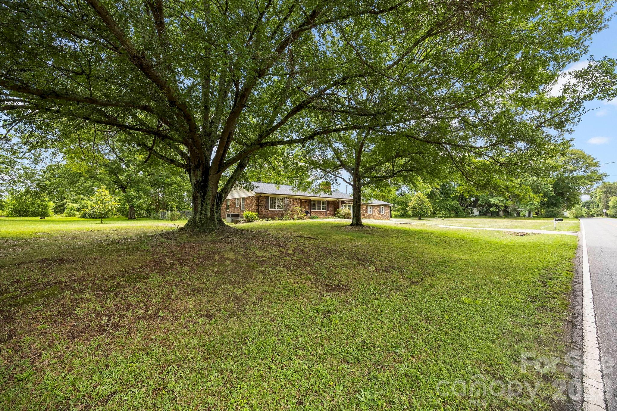 2829 Bettis Road — Grover
