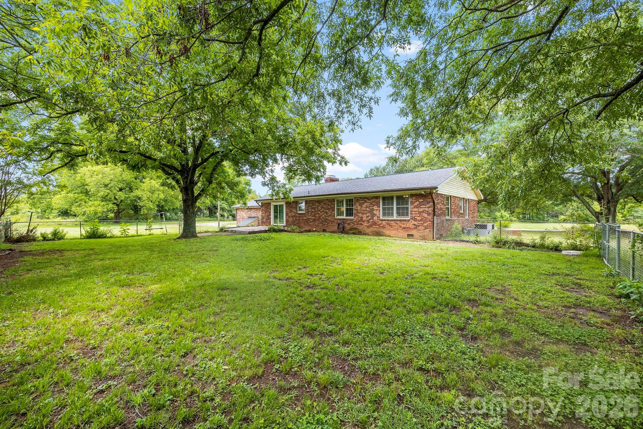 2829 Bettis Road — Grover