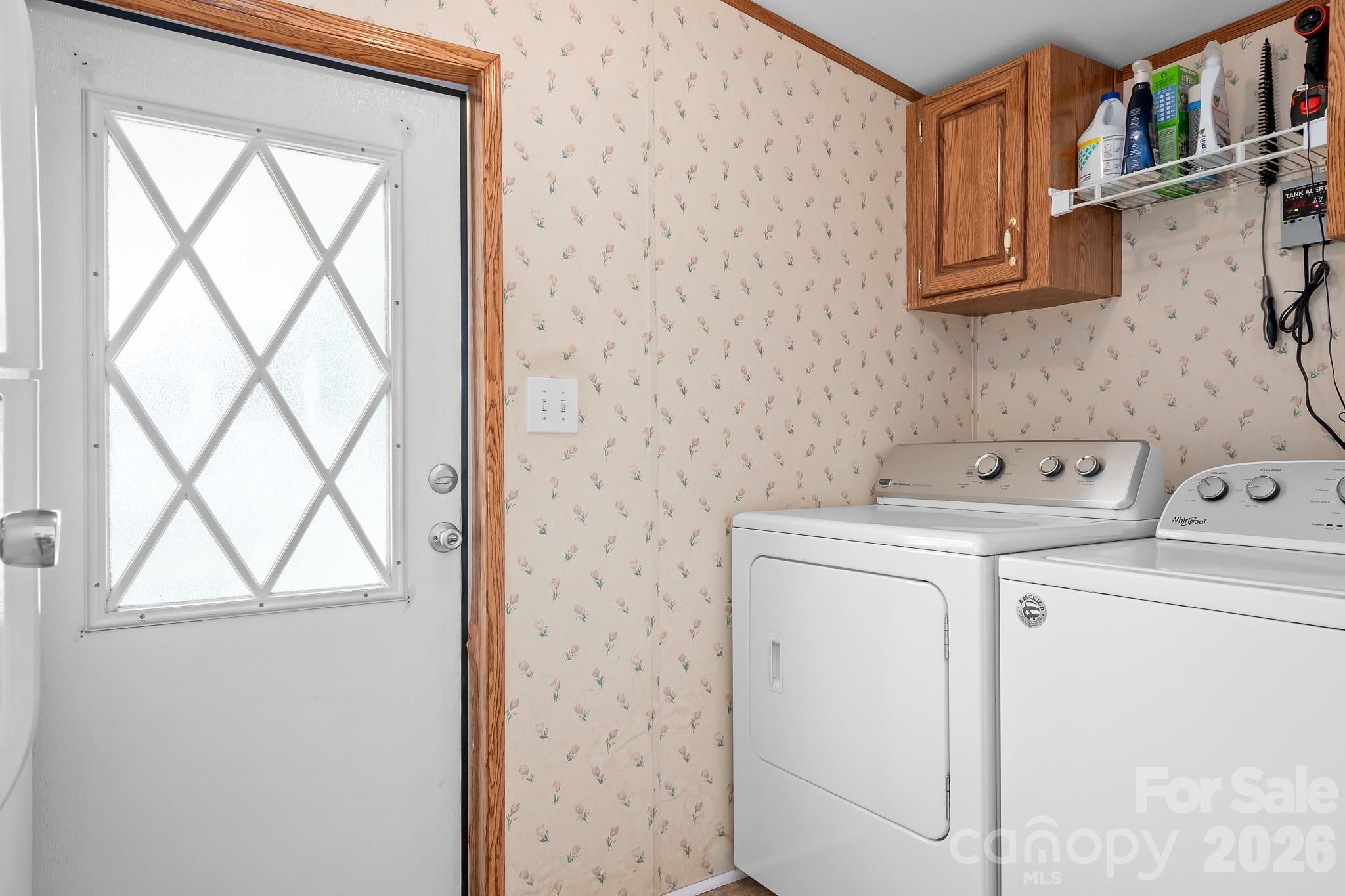 6075 Clearbrook Lane — Iron Station