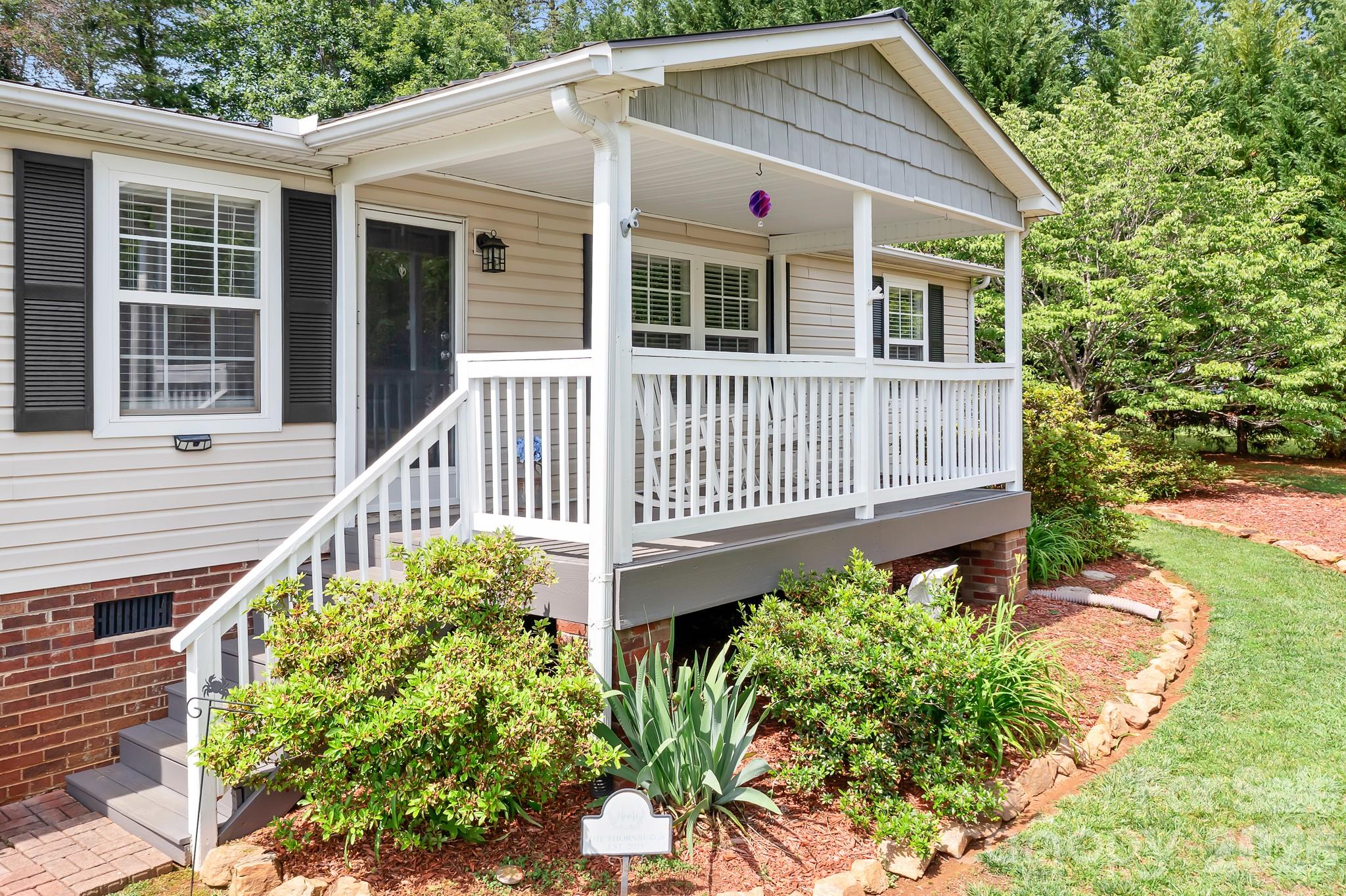 6075 Clearbrook Lane — Iron Station